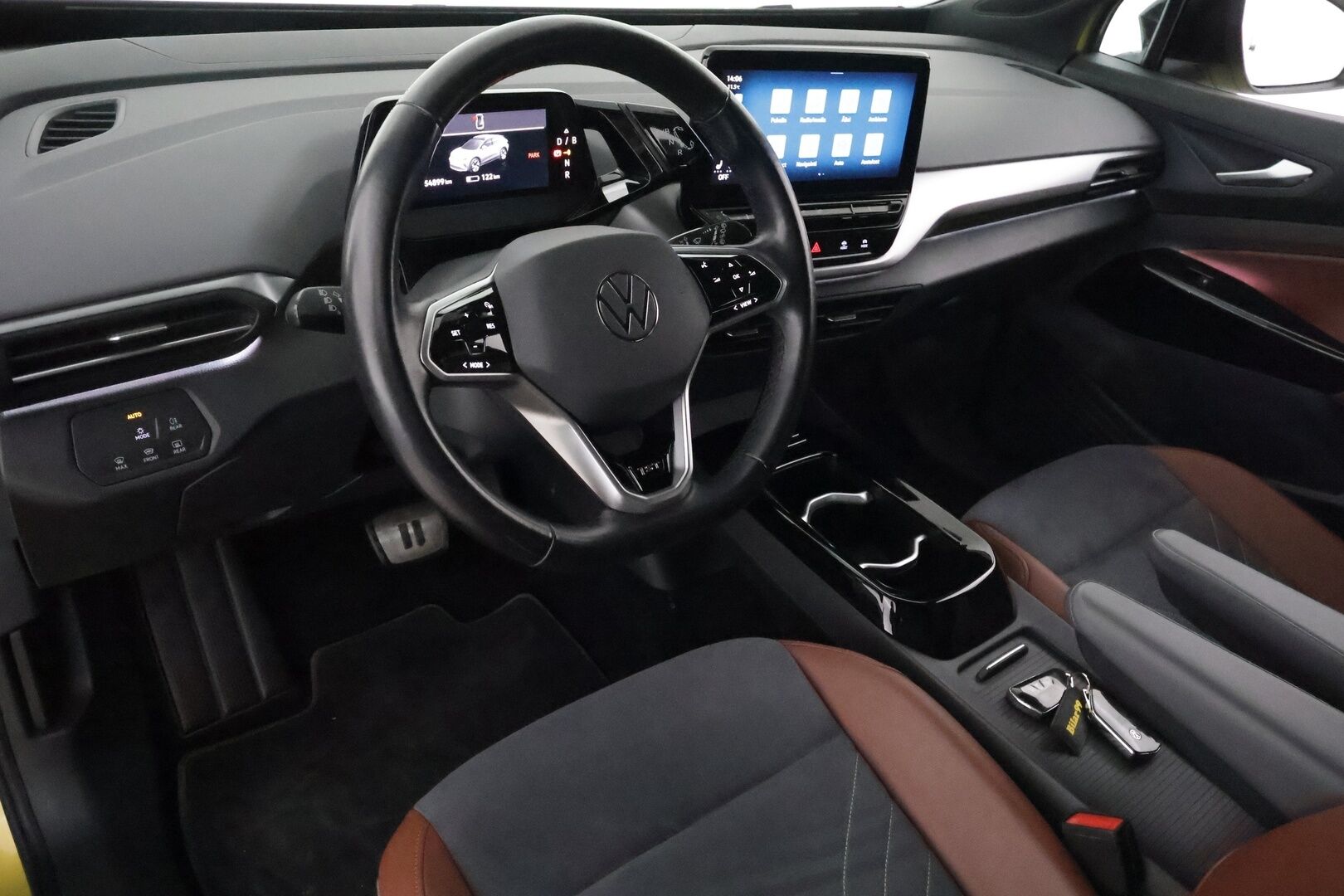 Volkswagen ID.4 2021 Pro Performance 1ST 150kW  *ACC/ Koukku / Lämpöpumppu / P.kamera / Apple&Android* - Katso mihin hintaan! / 1.Om Suomi-auto / Lämpöpumppu / Adapt.vakkari / P.kamera / Vetokoukku