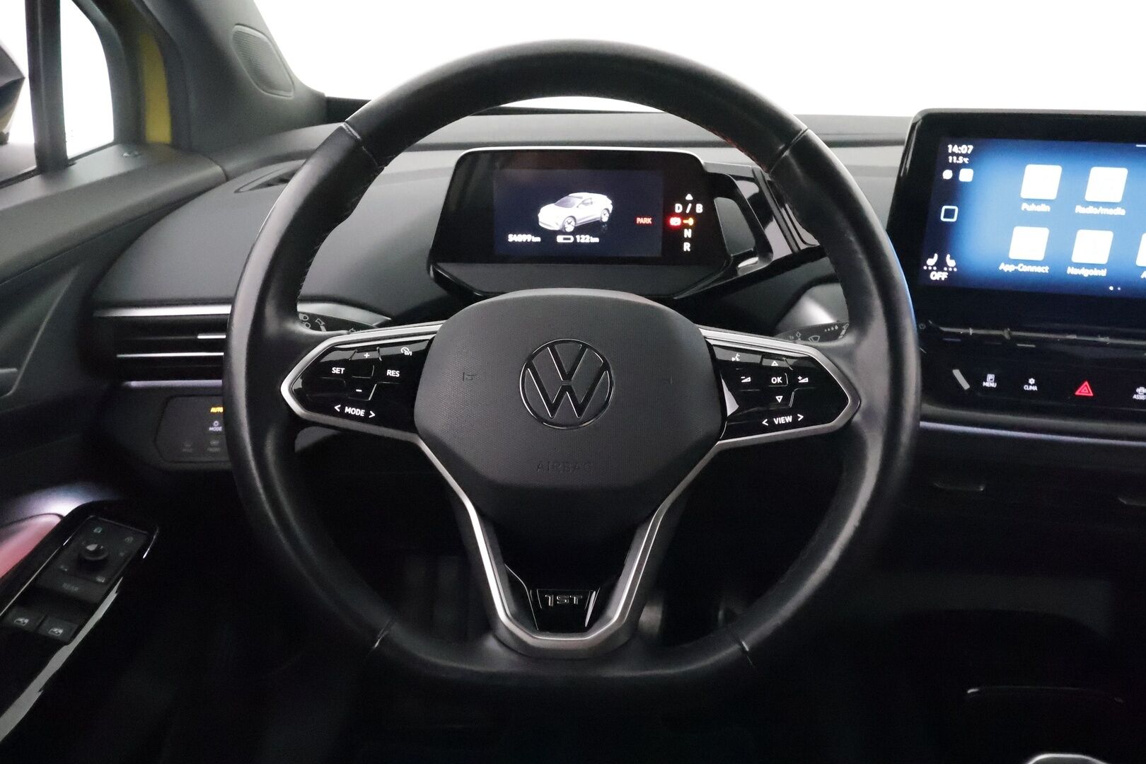 Volkswagen ID.4 2021 Pro Performance 1ST 150kW  *ACC/ Koukku / Lämpöpumppu / P.kamera / Apple&Android* - Katso mihin hintaan! / 1.Om Suomi-auto / Lämpöpumppu / Adapt.vakkari / P.kamera / Vetokoukku
