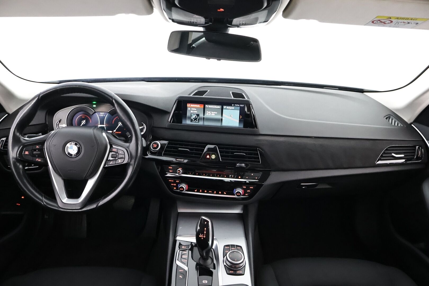 BMW 530 2018 G30 Sedan 530e A iPerformance Business Sport - Peruutuskamera | Vakkari | Professional Navi | LED | Peruutustutkat | Akku kuntotarkastettu | Juuri tullut Tampereelle!