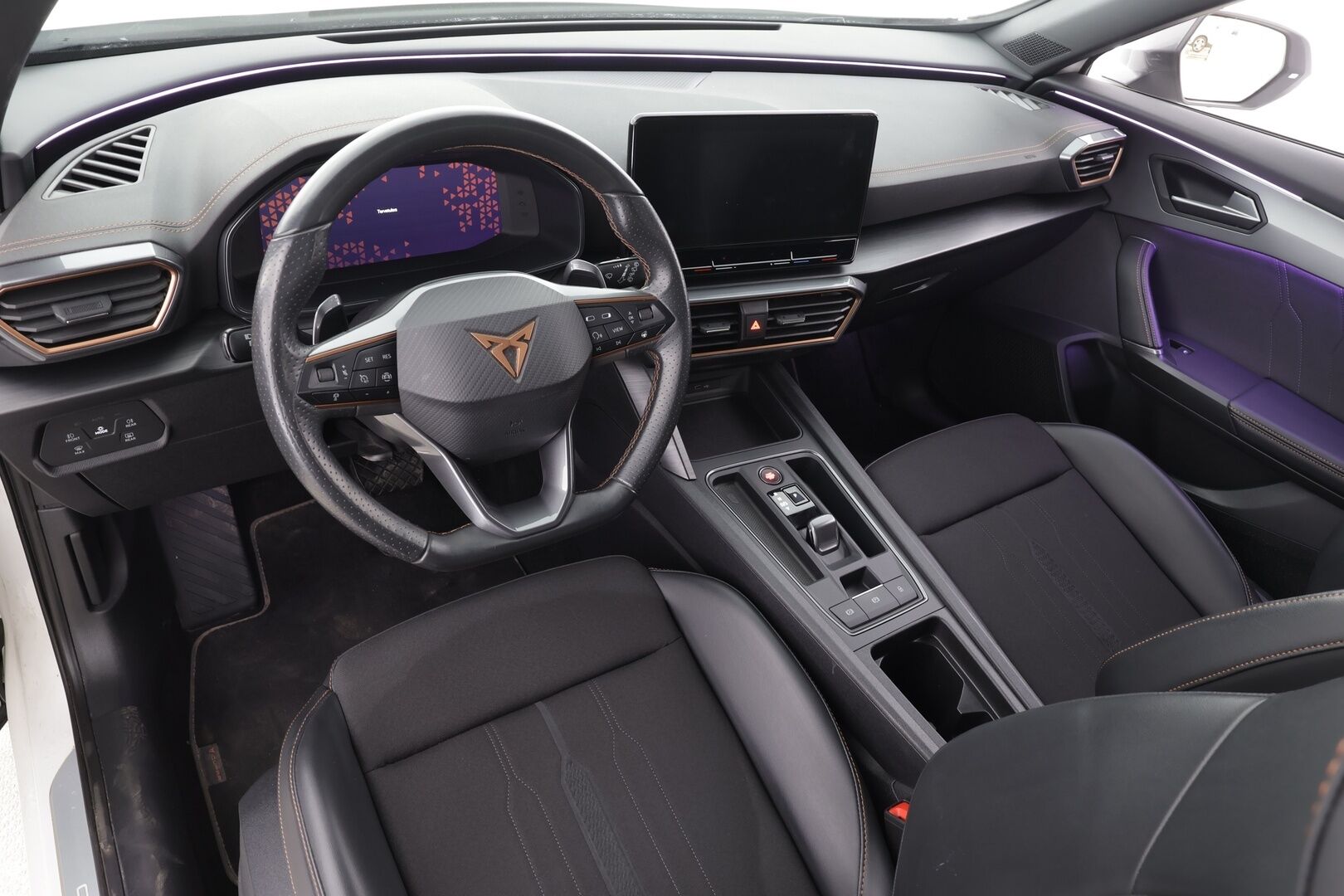 Cupra Formentor 2021 1.4 PHEV 150 kW e-HYBRID DSG * ACC / Koukku / P.Kamera / Keyless / Apple&Android * - Suomi-auto / Merkkihuollettu - HULLUT AVAJAISHULINAT KORKOTARJOUS 3,29 %