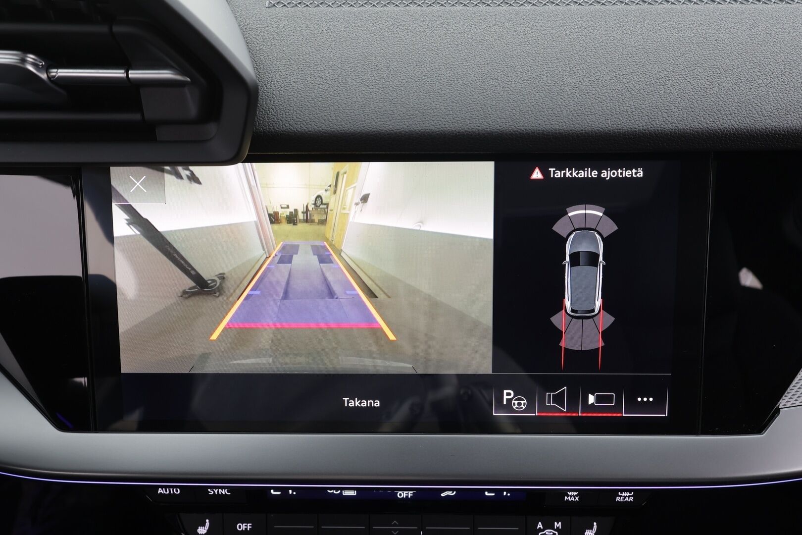 Audi A3 2021 Sportback Business S line 40 TFSI e 150kW S tronic * ACC / Muistipenkki / Panorama / P-Kamera / Nardo Grey / KeylessGo * - 1.Om Suomi-auto / Akku kuntotarkastettu / Kahdet renkaat aluvanteilla / Hyvät varusteet