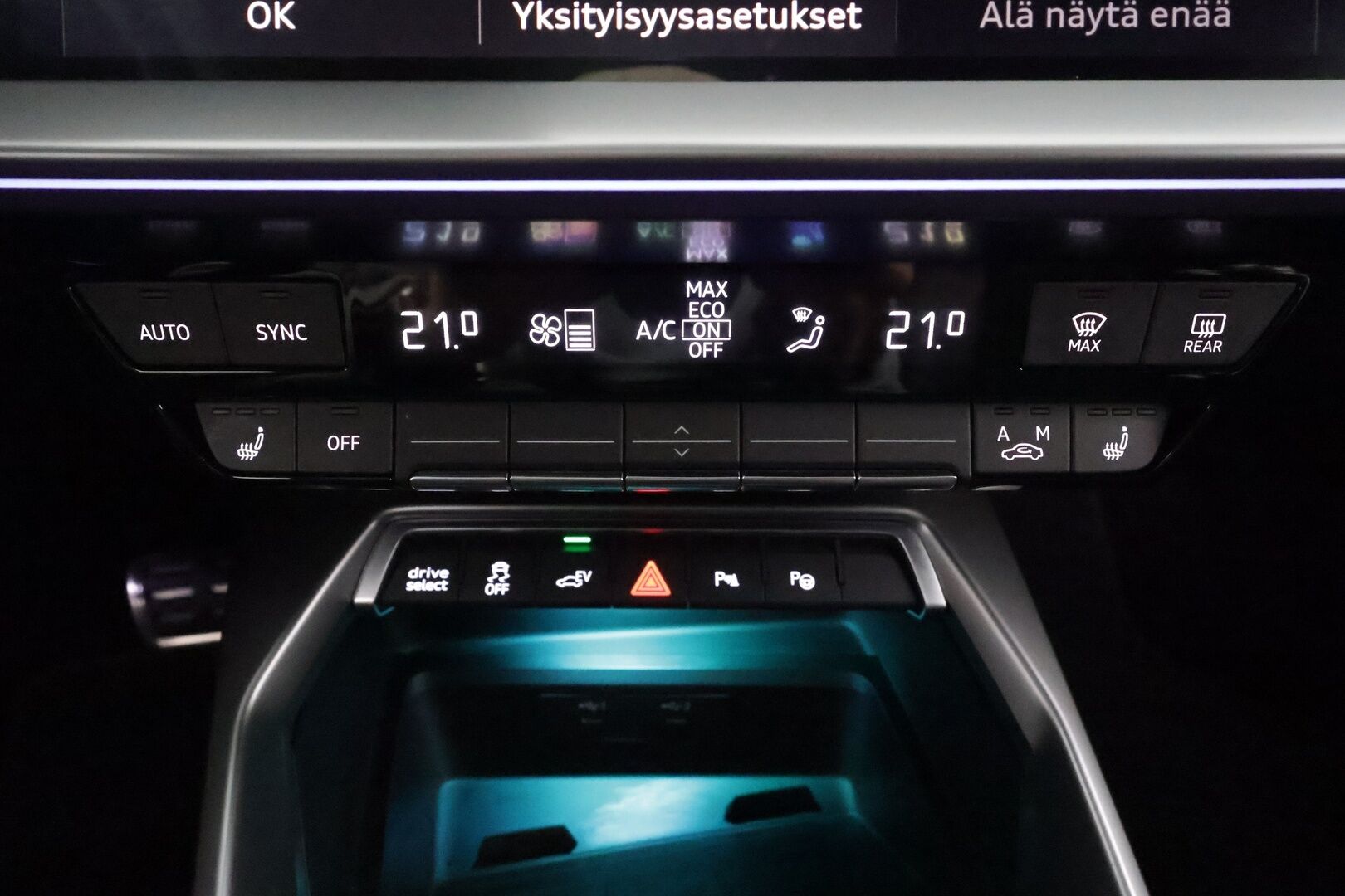 Audi A3 2021 Sportback Business S line 40 TFSI e 150kW S tronic * ACC / Muistipenkki / Panorama / P-Kamera / Nardo Grey / KeylessGo * - 1.Om Suomi-auto / Akku kuntotarkastettu / Kahdet renkaat aluvanteilla / Hyvät varusteet - HULLUT AVAJAISHULINAT KORKOTARJOUS 3,29 %