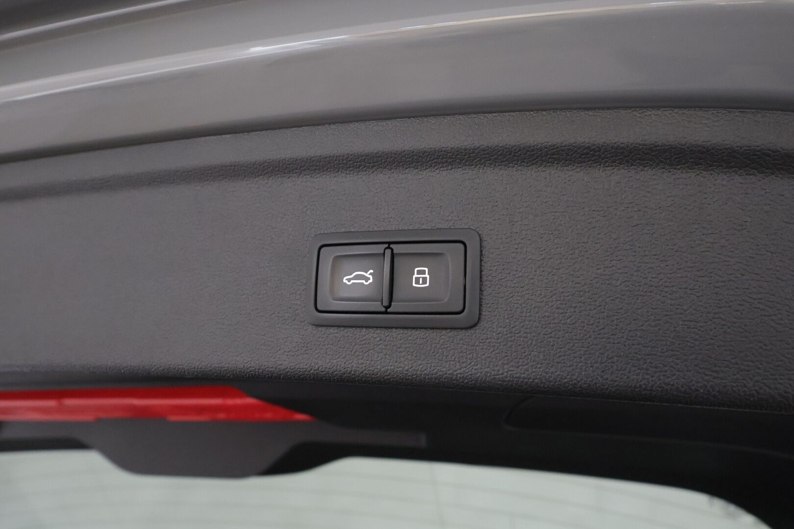 Audi A3 2021 Sportback Business S line 40 TFSI e 150kW S tronic * ACC / Muistipenkki / Panorama / P-Kamera / Nardo Grey / KeylessGo * - 1.Om Suomi-auto / Akku kuntotarkastettu / Kahdet renkaat aluvanteilla / Hyvät varusteet