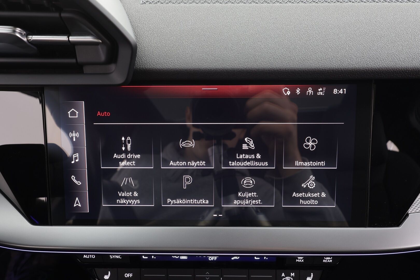 Audi A3 2021 Sportback Business S line 40 TFSI e 150kW S tronic * ACC / Muistipenkki / Panorama / P-Kamera / Nardo Grey / KeylessGo * - 1.Om Suomi-auto / Akku kuntotarkastettu / Kahdet renkaat aluvanteilla / Hyvät varusteet