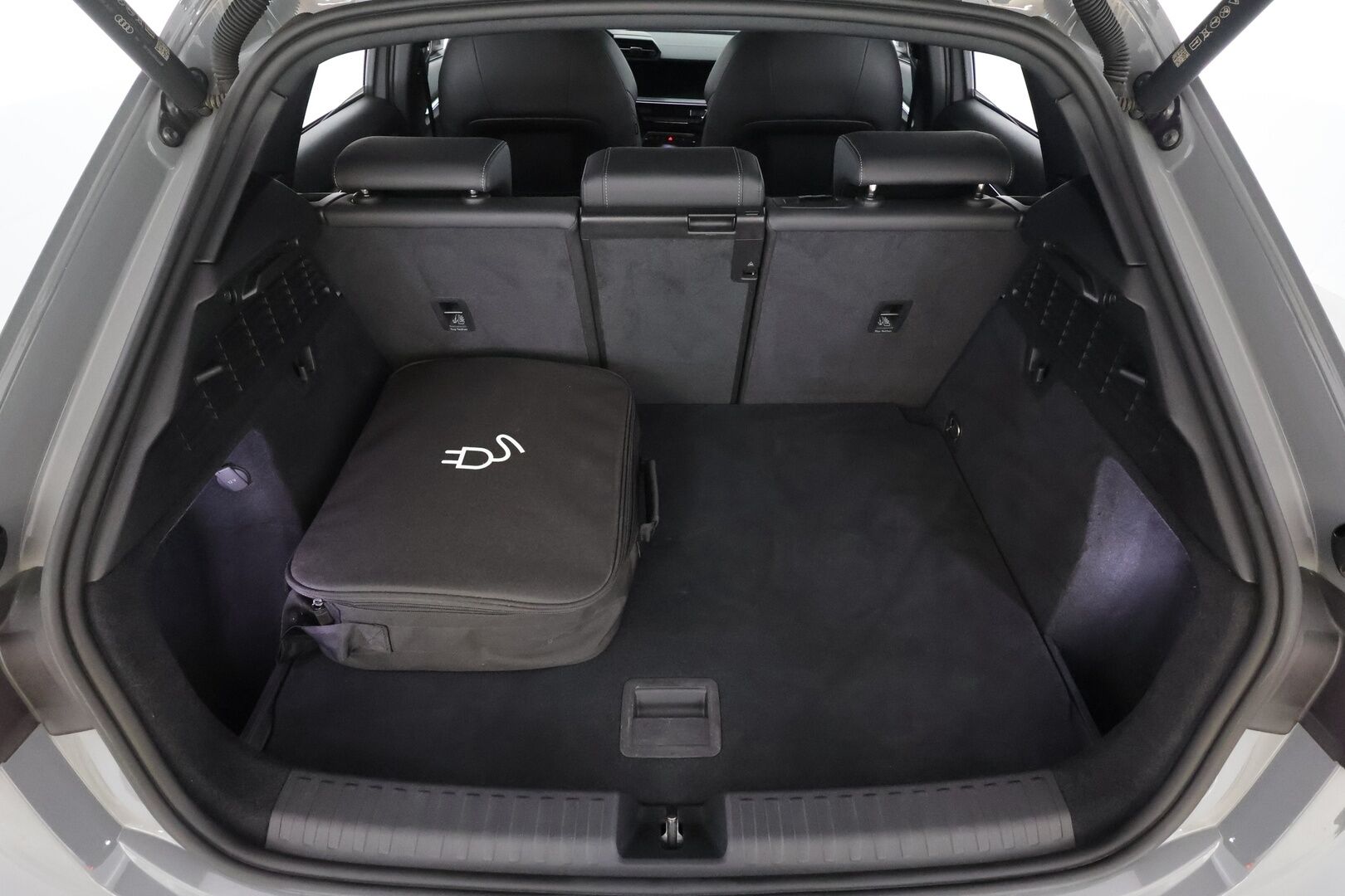 Audi A3 2021 Sportback Business S line 40 TFSI e 150kW S tronic * ACC / Muistipenkki / Panorama / P-Kamera / Nardo Grey / KeylessGo * - 1.Om Suomi-auto / Akku kuntotarkastettu / Kahdet renkaat aluvanteilla / Hyvät varusteet - HULLUT AVAJAISHULINAT KORKOTARJOUS 3,29 %