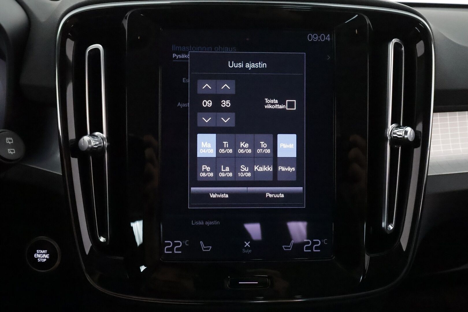 Volvo XC40 2021 B4 AWD MHEV Business aut - 3,99 % KORKOTARJOUS TÄHÄN AUTOON - 1OM Suomiauto / Webasto / Adapt.Vakkari / Vetokoukku / Peruutuskamera / Ratinlämmitys / Apple&Android / Hyvät varusteet!