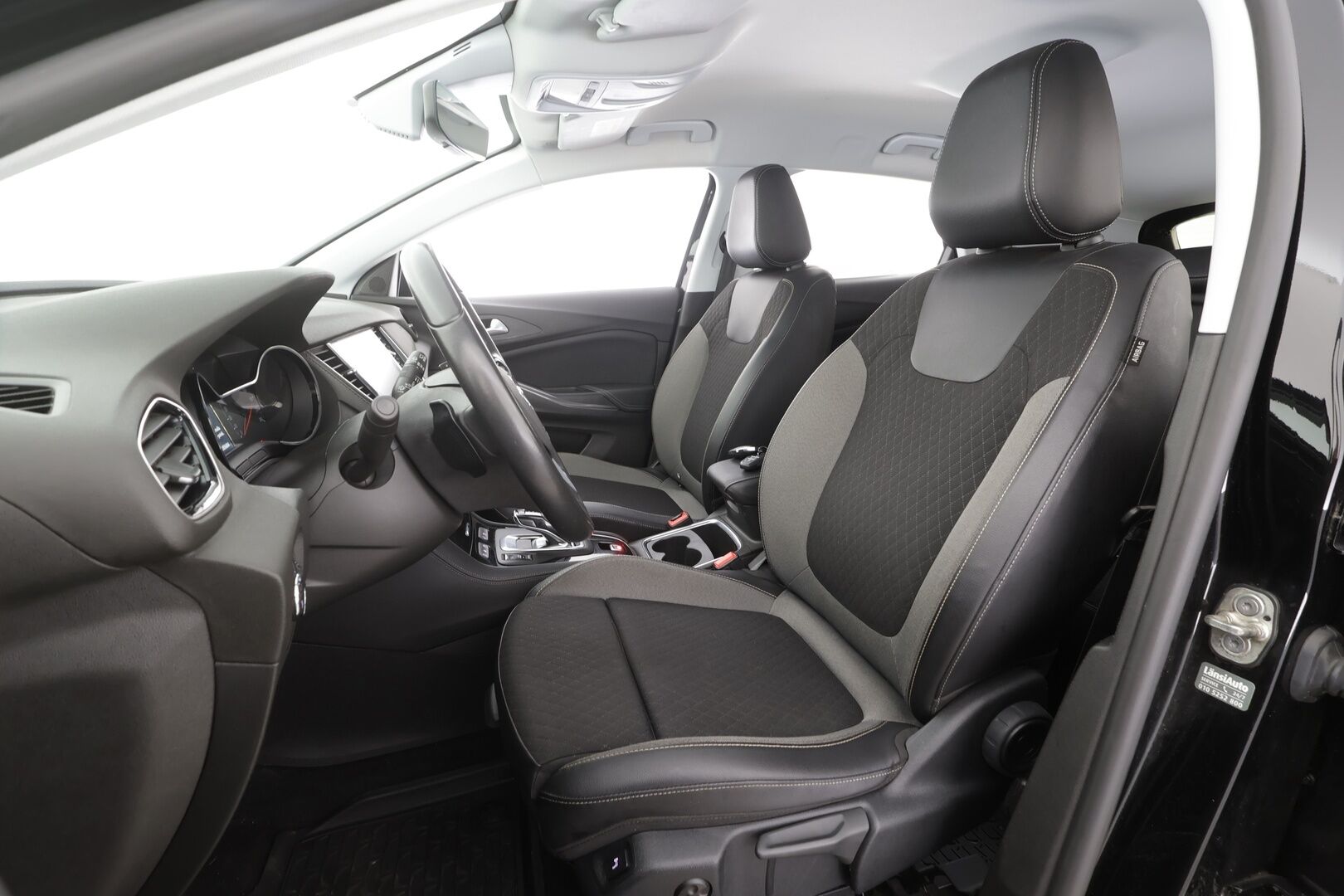 Opel Grandland X 2021 Innovation Plus 225 PHEV FWD A8 - | LED | Puolinahat | BSM | P.kamera | Navi | Apple & Android | Kaistavahti | Vakkari | Keyless | 2x renkaat aluin | Merkkihuollot | 