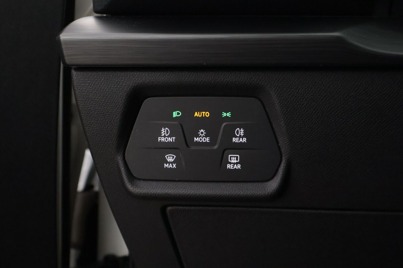 Cupra Leon 2021 2,0 TSI 228 kW 4Drive** DSG / Beats / Acc/ Digimittari / Kamera / Sporttipenkit/  DCC alusta / Ledit - Kahdet renkaat / Merkki huollettu / Nelikko - HULLUT BLACKWEEK JATKOT - KORKOTARJOUS 2,49%