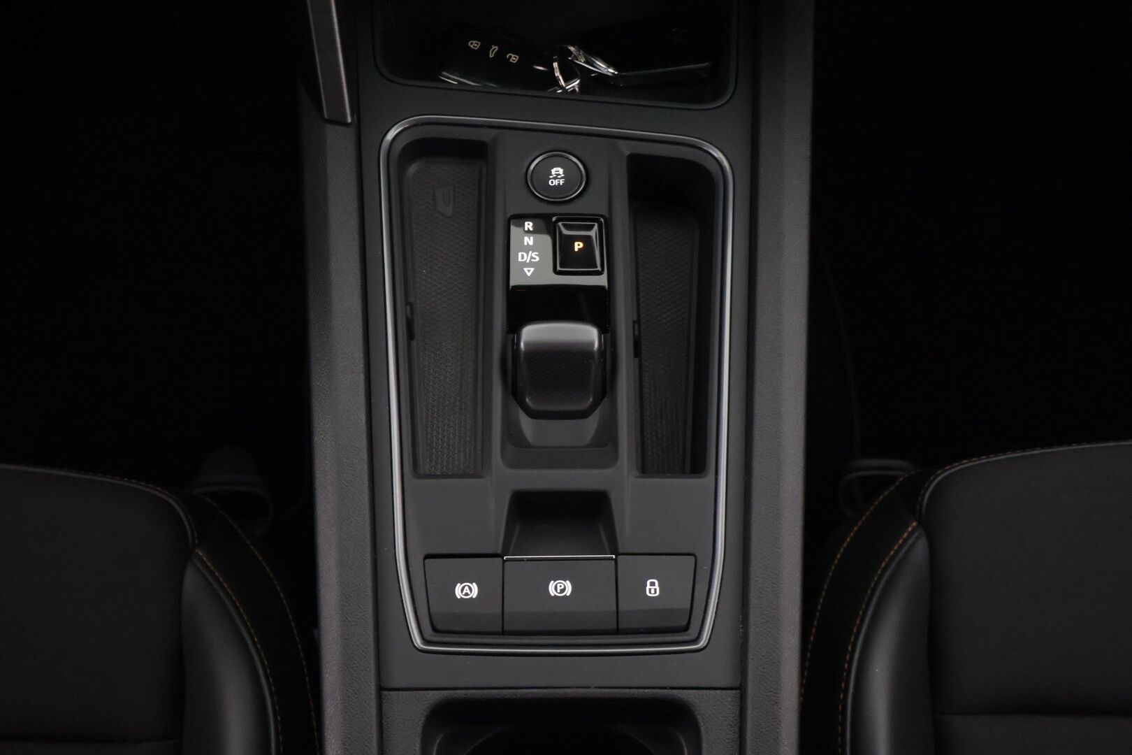 Cupra Leon 2021 2,0 TSI 228 kW 4Drive** DSG / Beats / Acc/ Digimittari / Kamera / Sporttipenkit/  DCC alusta / Ledit - Kahdet renkaat / Merkki huollettu / Nelikko - HULLUT BLACKWEEK JATKOT - KORKOTARJOUS 2,49%