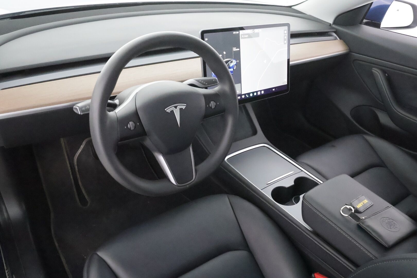 Tesla Model 3 2021 Long Range * Lasikatto / ILP / Premium Audio / Self-Driving / Matrix LED / P.Kamera / Nahat / Acceleration Boost * - 1.Om Suomi-auto / Kahdet renkaat aluvanteilla