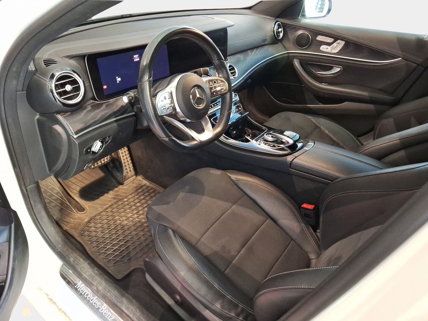 Mercedes-Benz E 2019 300 de T A Business AMG EQ Power - | Widescreen | 360° | DTR+ | BLIS | Koukku | Muistipenkit | LED | S-Luukku | Navi |