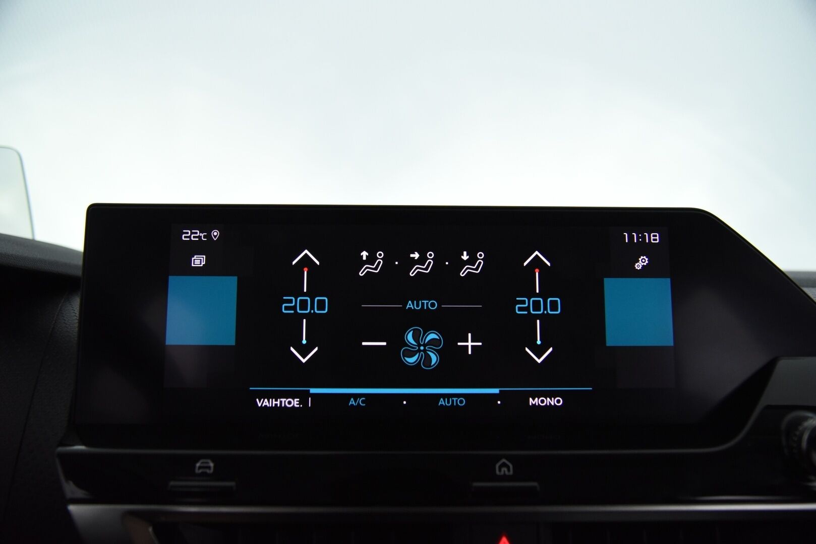 Citroen C4 2021 PureTech 130 Feel Pack / LED / Vakkari / HUD / P.kamera /  Apple & Android - Siisti Suomi-auto merkkiliikkeen huoltohistorialla! 