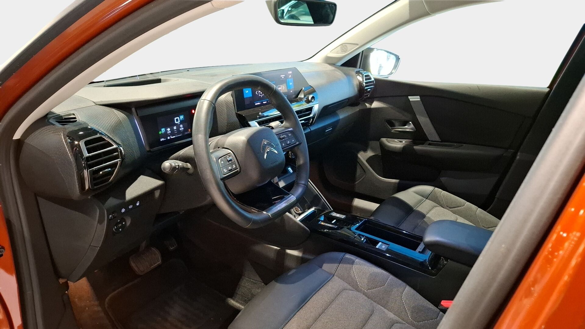 Citroen C4 2021 PureTech 130 Feel Pack / Suomi-auto / Vakkari / HUD / P.kamera /  Apple & Android - Siisti Suomi-auto kaksilla vanteilla ja renkailla! 