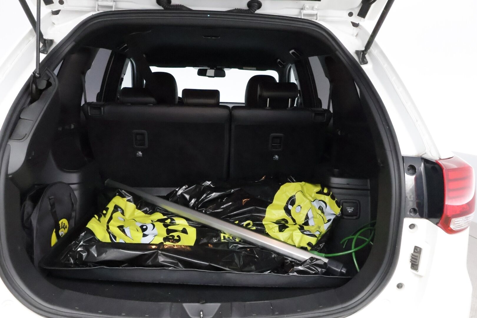 Mitsubishi OUTLANDER PHEV 2019 Business X 4WD 5P * Timanttinahat / EV Remote / Lohko & Sisäpistoke / Vetokoukku / 360-Kamera / Hyvät varusteet! - 2x Hyvät Renkaat Aluvantein / Juuri tullut Tampereelle! - HULLUT AVAJAISHULINAT KORKOTARJOUS 3,29 %