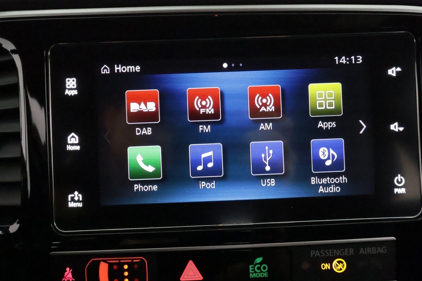 Mitsubishi Outlander PHEV 2019 Business X **Vakkari / 360.kamera / LED / KeylessGo / Timanttinahat / Sähköpenkit / Koukku** - Merkkihuollettu / Kahdet renkaat aluvanteilla
