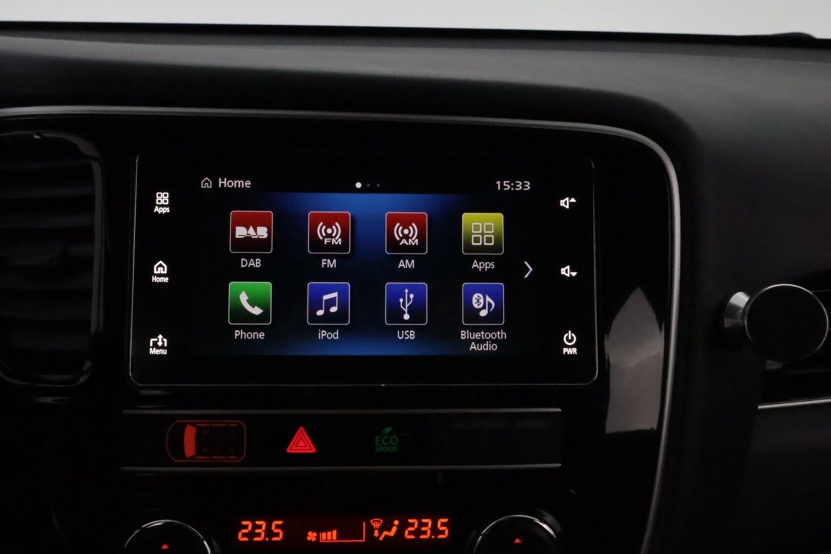 Mitsubishi Outlander 2019 Business X 4WD 5P * Timanttinahat / EV Remote / Lohko & Sisäpistoke / Vetokoukku / 360-Kamera / Hyvät varusteet! - 2x Hyvät Renkaat Aluvantein / Juuri tullut Tampereelle!