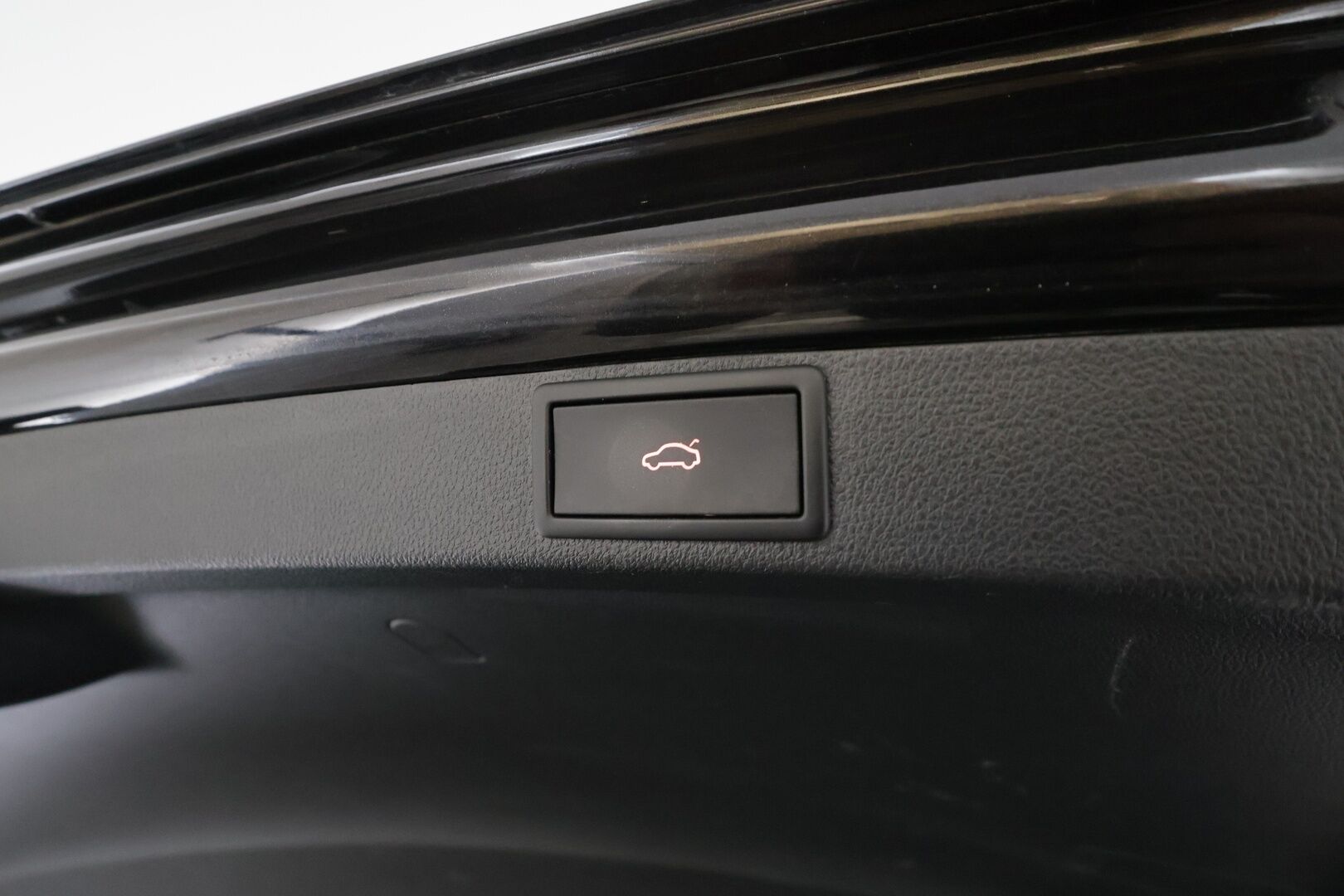 Skoda Octavia 2021 Combi 1,5 TSI Style eTEC DSG * ACC / P.kamera / Matrix LED / Webasto / KeylessGo / Digimittaristo / Navi * - Kahdet renkaat aluvanteilla / Merkkihuollettu - HULLUT BLACKWEEK JATKOT - KORKOTARJOUS 2,49%