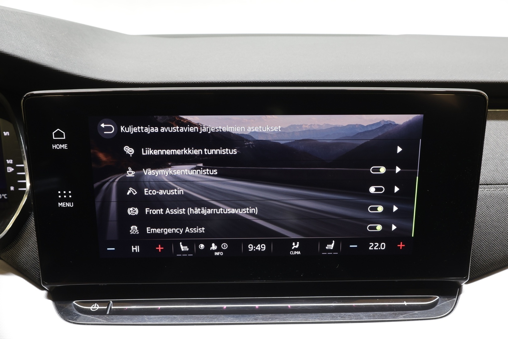 Skoda Octavia 2021 Combi 1,5 TSI Style eTEC DSG * ACC / P.kamera / Matrix LED / Webasto / KeylessGo / Digimittaristo / Navi * - Kahdet renkaat aluvanteilla / Merkkihuollettu - HULLUT BLACKWEEK JATKOT - KORKOTARJOUS 2,49%