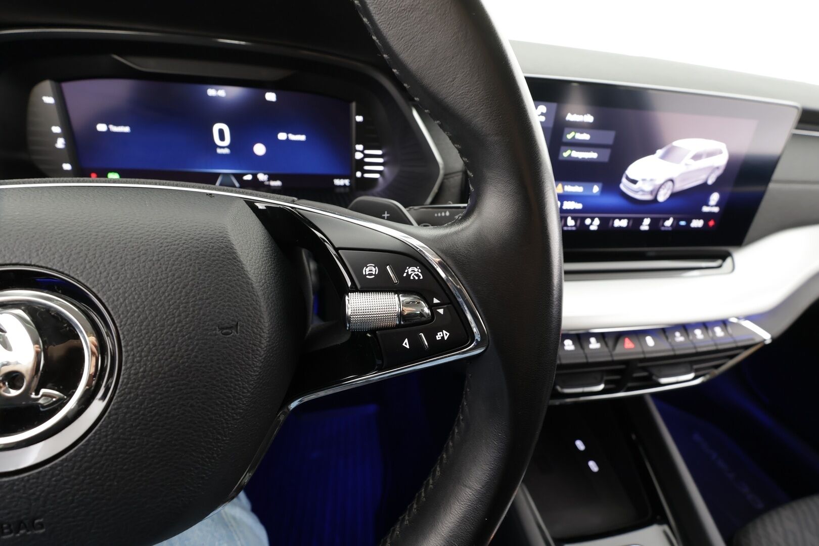 Skoda Octavia 2021 Combi 1,5 TSI Style eTEC DSG * ACC / Kamera / Matrix LED / Webasto / KeylessGo / Digimittaristo / Navi * - Suomi-auto / Kahdet OEM vanteet / Merkkihuollettu