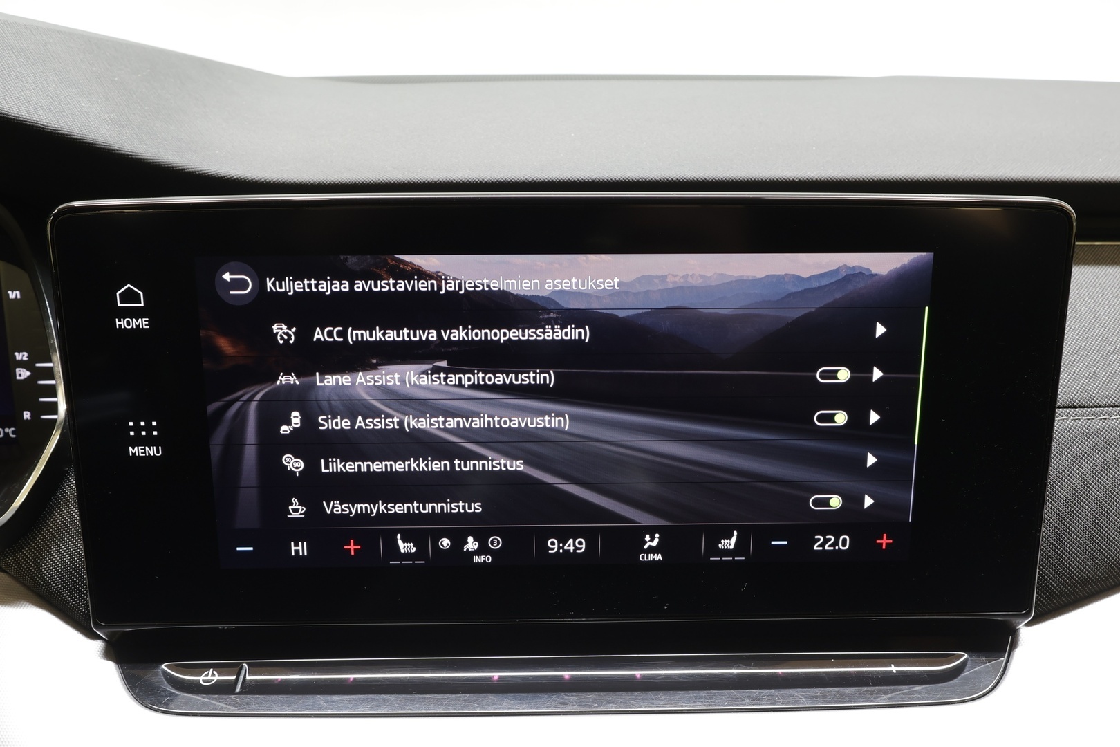 Skoda Octavia 2021 Combi 1,5 TSI Style eTEC DSG * ACC / P.kamera / Matrix LED / Webasto / KeylessGo / Digimittaristo / Navi * - Kahdet renkaat aluvanteilla / Merkkihuollettu - HULLUT BLACKWEEK JATKOT - KORKOTARJOUS 2,49%