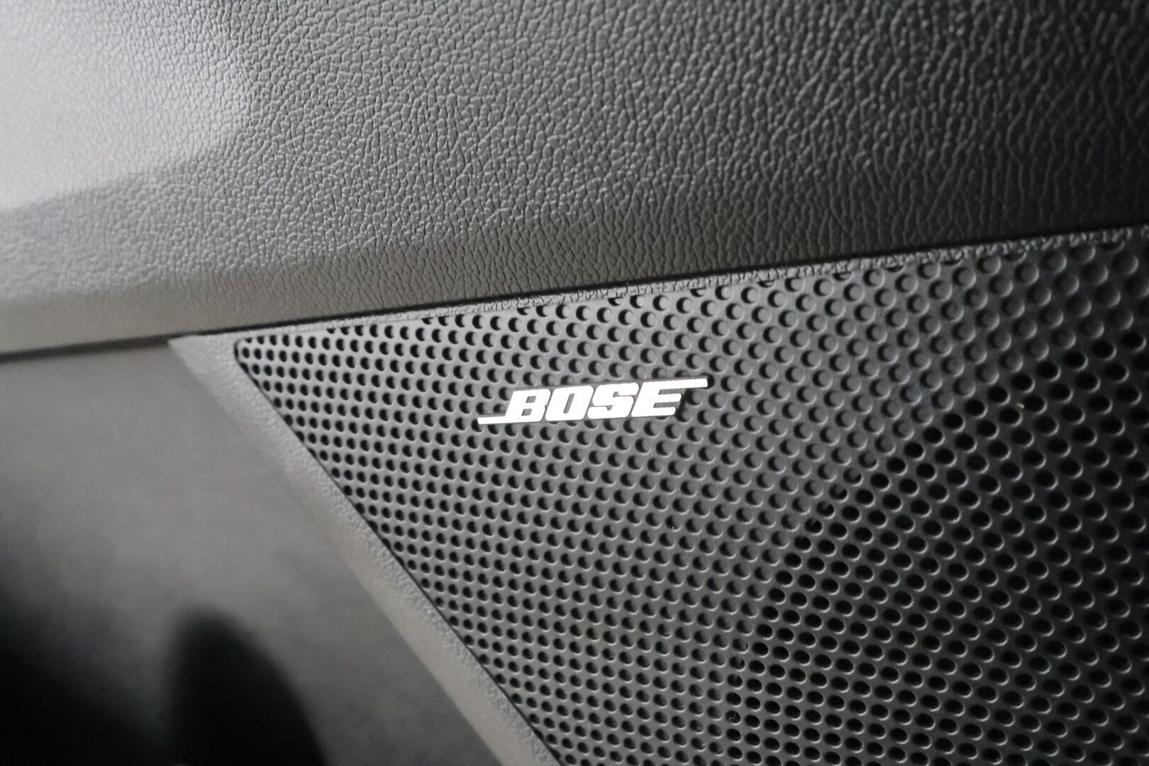 Kia Sorento 2023 1,6 T-GDI Plug-in Hybrid AWD Business Luxury AT 7P * ACC / HUD / 360° / Bose / Panorama / Ilmastoidut nahat / KeylessGo * - 1.Om Suomi-auto / Akku kuntotarkastettu SoH 98.2% / Muistipenkki / Kahdet renkaat aluvanteilla / Merkkihuollettu  / Huippuvarusteet