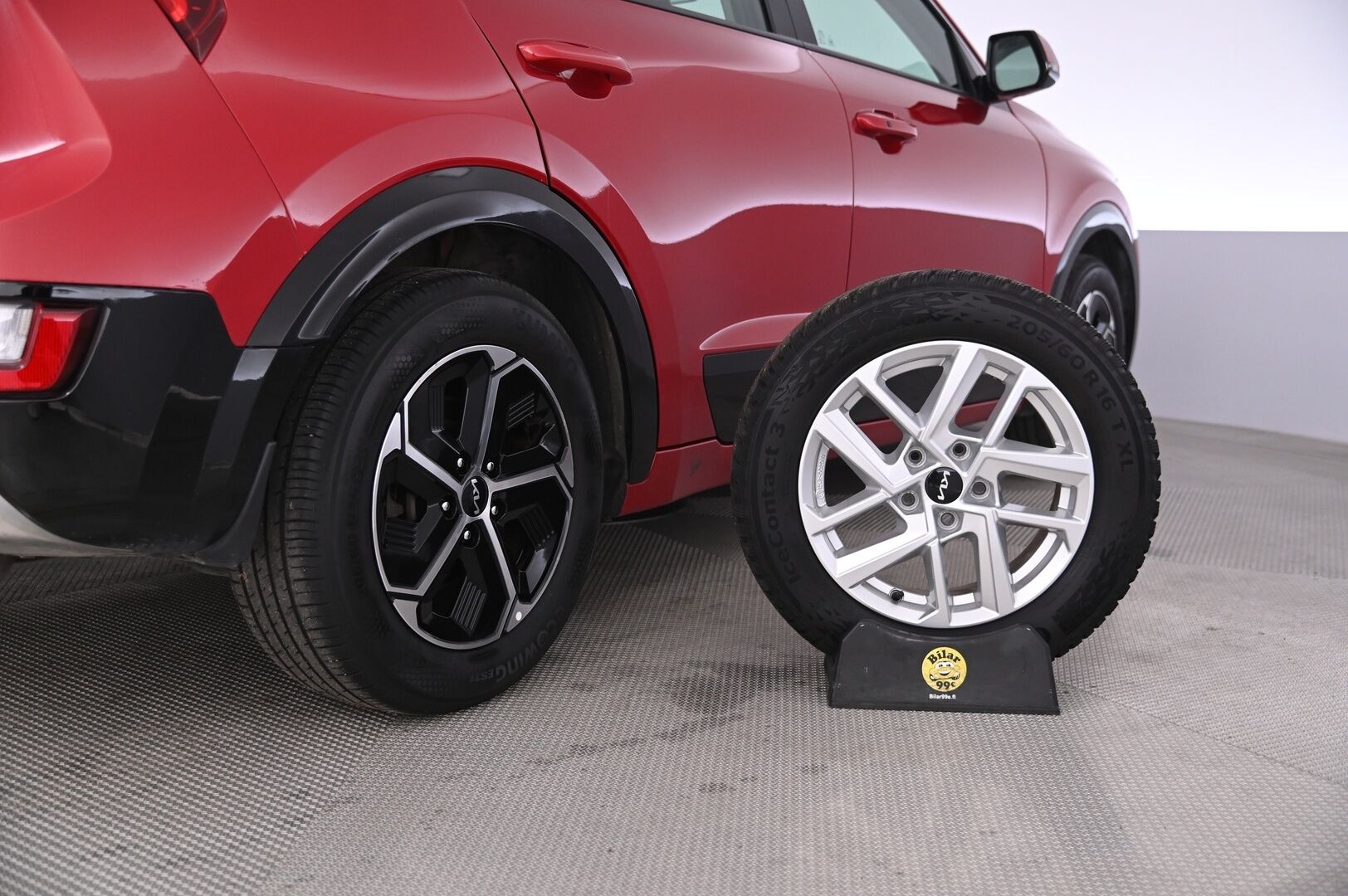 Kia Niro 2023 1,6 GDI Hybrid Business Luxury DCT - Juuri huollettu! | Adapt.vakkari | Navi | 1.om | Suomi-auto | Lohkolämmitin | Applecarplay | Ratinlämmitin | P*kamera | 2x Renkaat & vanteet
