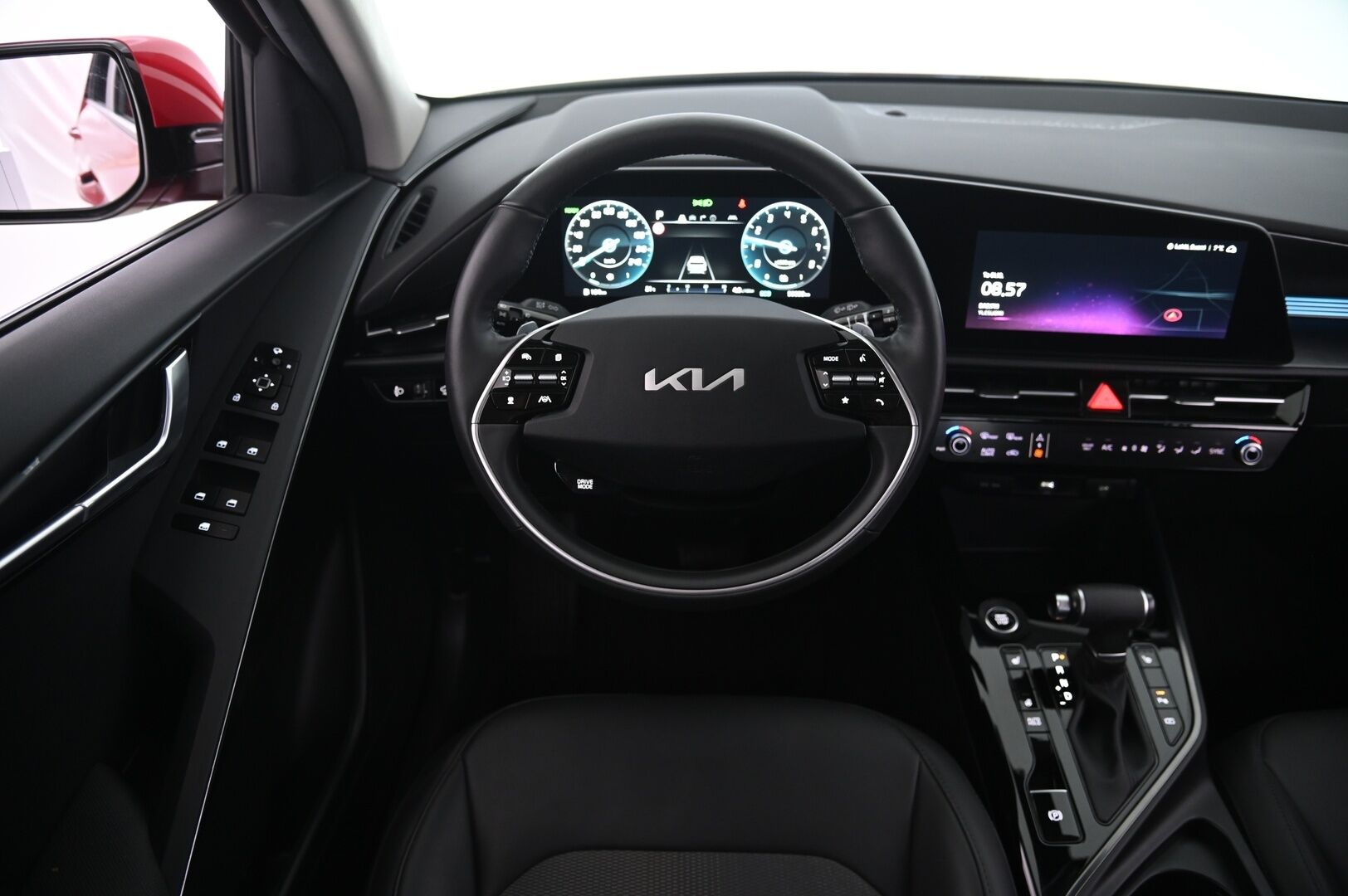 Kia Niro 2023 1,6 GDI Hybrid Business Luxury DCT - Juuri huollettu! | Adapt.vakkari | Navi | 1.om | Suomi-auto | Lohkolämmitin | Applecarplay | Ratinlämmitin | P*kamera | 2x Renkaat & vanteet
