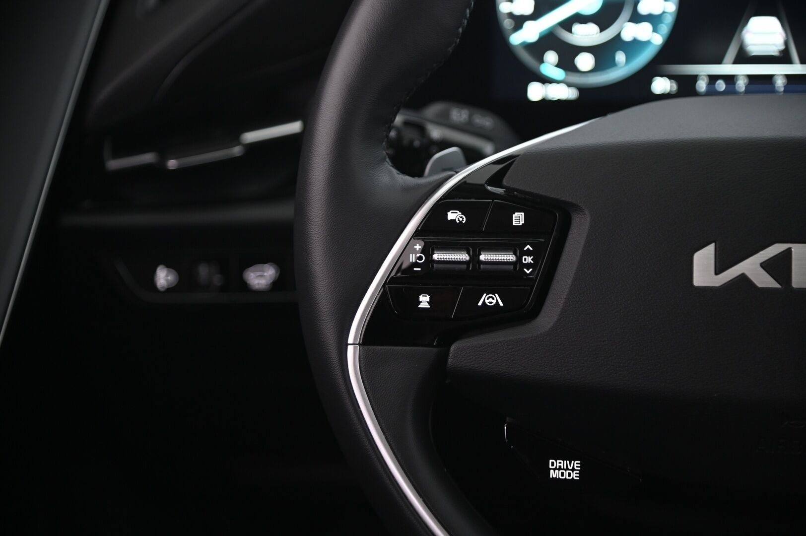 Kia Niro 2023 1,6 GDI Hybrid Business Luxury DCT - Juuri huollettu! | Adapt.vakkari | Navi | 1.om | Suomi-auto | Lohkolämmitin | Applecarplay | Ratinlämmitin | P*kamera | 2x Renkaat & vanteet