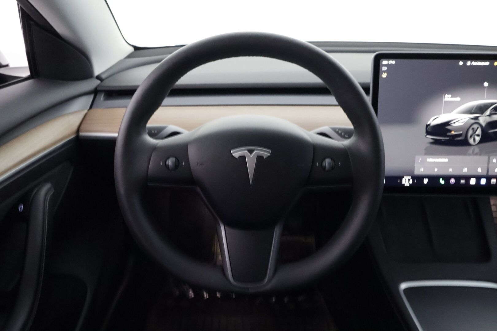 Tesla Model 3 2023 Long Range - | ILP | Koukku | Lasikatto | ACC | Matrix-LED | P.Kamera | Muistipenkki | Premium Audio | Navi | Kaistavahti | Keyless | 1-om Suomi-auto | 2x Latauskaapelit | Kahdet renkaat |
