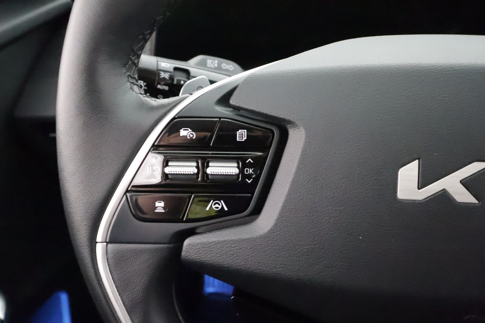 Kia EV6 2023 AWD 58 kWh 235 hv - ACC | Koukku | ILP | P.Kamera | Muistipenkki | Navi | LED | Keyless | Sähköluukku