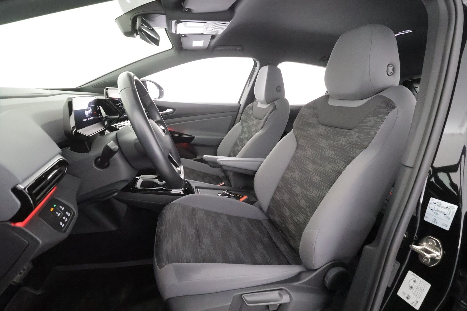 Volkswagen ID.4 2023 Pro Performance FastLane 150 kW - | ACC | Koukku | P-Kamera | ILP | LED | Kaistavahti | Navi | Keyless | 1-om Suomi-auto | 2x Latauskaapelit | Kahdet renkaat aluvanteilla | Merkkihuollot |