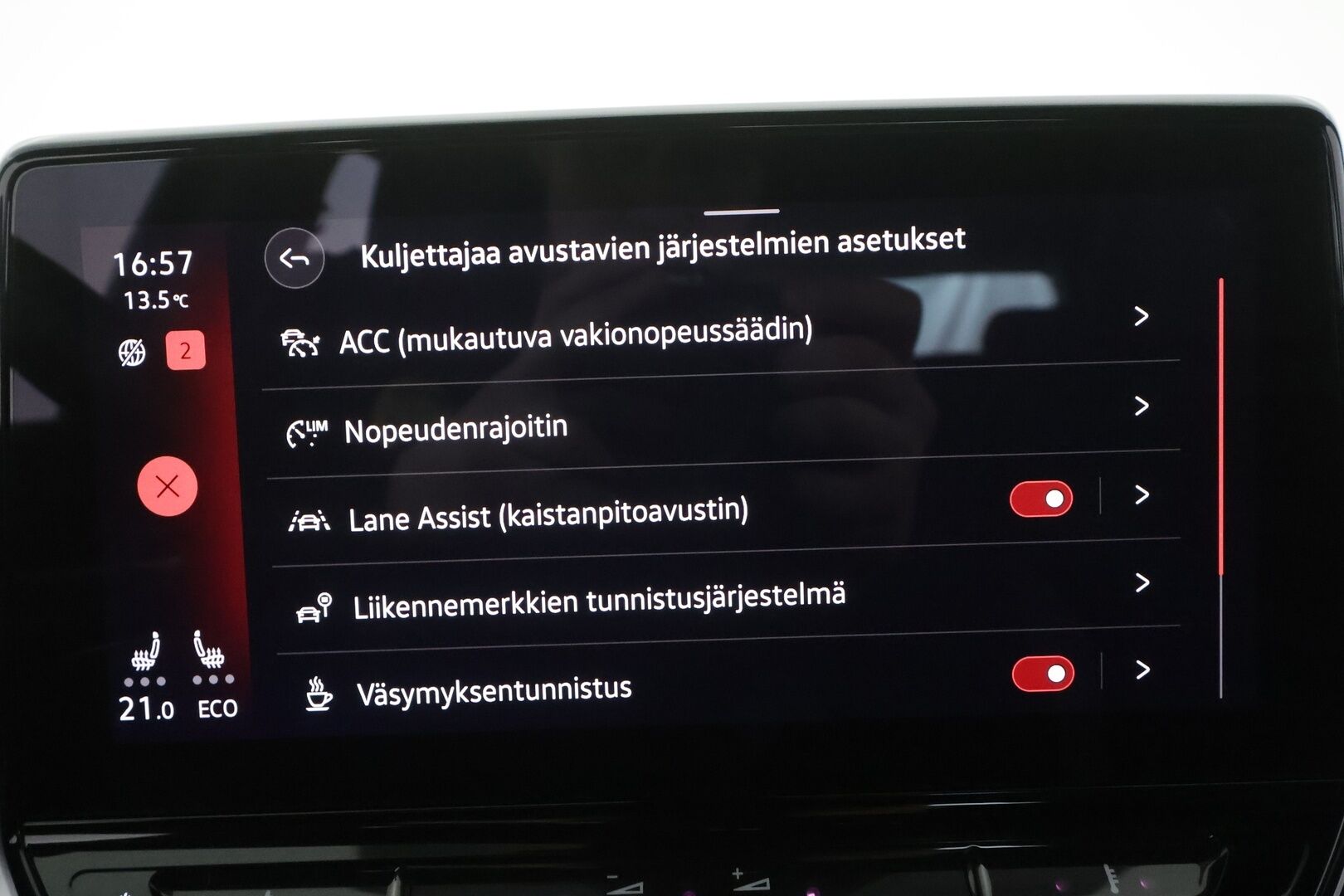 Volkswagen ID.4 2023 Pro Performance FastLane 150 kW - | ACC | Koukku | P-Kamera | ILP | LED | Kaistavahti | Navi | Keyless | 1-om Suomi-auto | 2x Latauskaapelit | Kahdet renkaat aluvanteilla | Merkkihuollot |