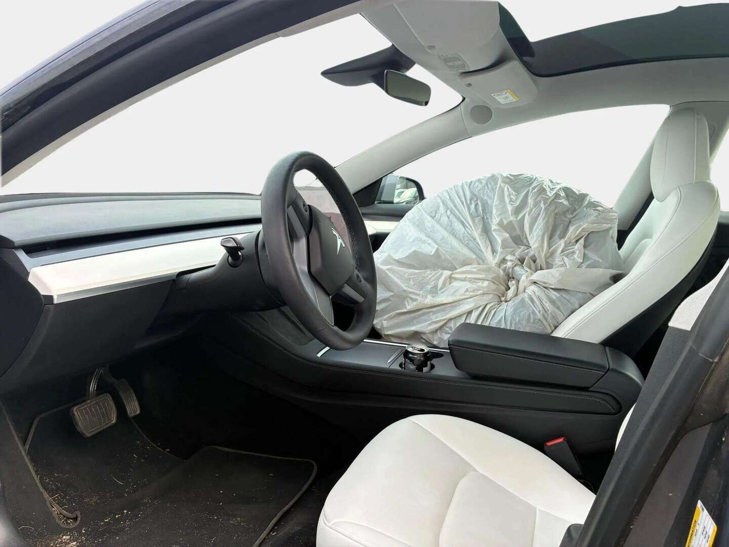 Tesla Model 3 2023 Long Range AWD - Koukku | ILP | ACC | Vaalea nahkasisusta | Matrix-LED | P.kamera | Muistipenkki | Premium Audio | Suomi-auto | Akku kuntotarkastettu | Katsastettu 27.7.2026