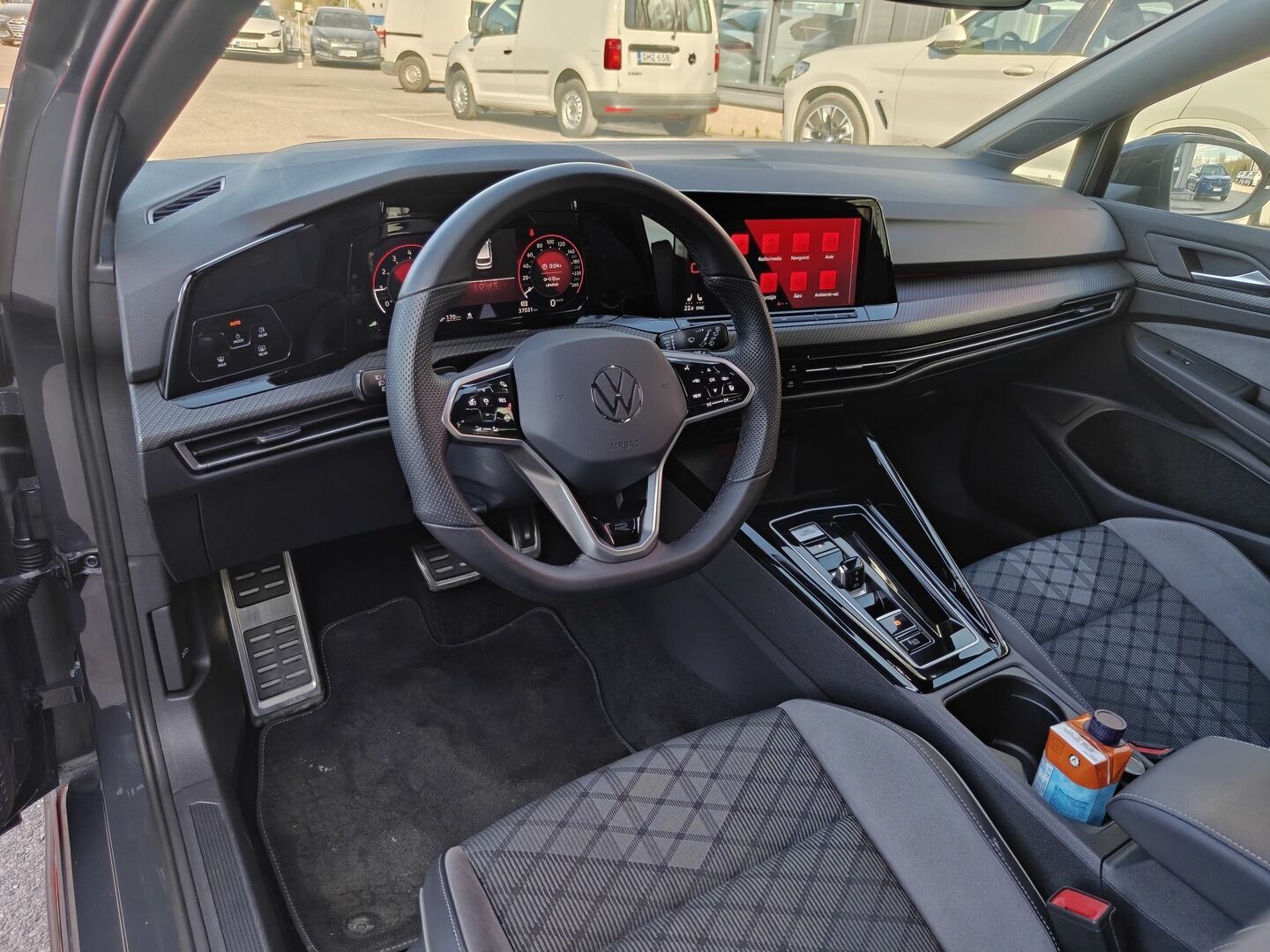 Volkswagen Golf 2023 Variant R-Line 1,5 eTSI 110 kW (MHEV) DSG * ACC / Digimittaristo / Sporttipenkit / P.Kamera * - HULLUT AVAJAISHULINAT KORKOTARJOUS 3,29 %