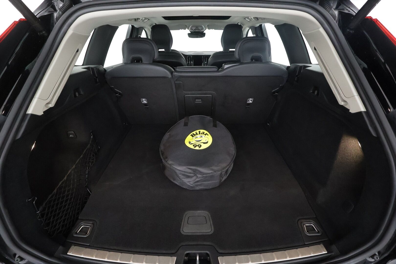 Volvo XC60 2023 T6 AWD Long Range Plus Dark aut - | ACC | Webasto | Panorama | Sporttinahat muistilla | P.kamera | Full-LED Active | Pilot Assist | Keyless | 1-om suomiauto | Merkkihuollot |