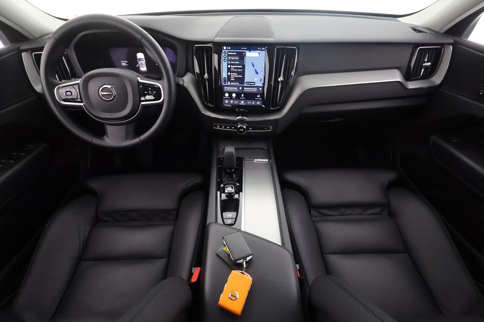 Volvo XC60 2023 T6 AWD Long Range Plus Dark aut - | ACC | Webasto | Panorama | Sporttinahat muistilla | P.kamera | Full-LED Active | Pilot Assist | Keyless | 1-om suomiauto | Merkkihuollot |