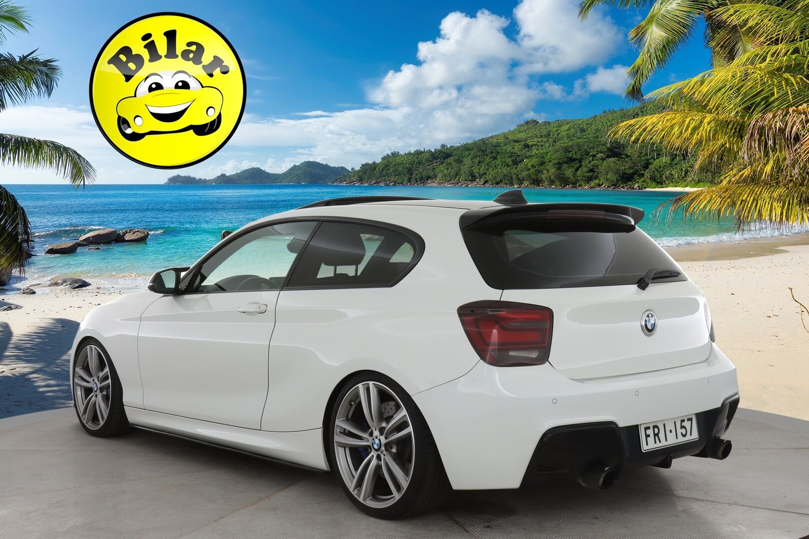 BMW M135I 2014 F21 Hatchback M135i A xDrive - | 110tkm-Moottori! | Kattoluukku | HiFi | Remus - Putkenpäät | Driving Assistant | Prof. navi | Adapt. Xenon | Alcantara-Sporttipenkit | Kaistavahti | Tutkat | 2X Renkaat & Aluvanteet |