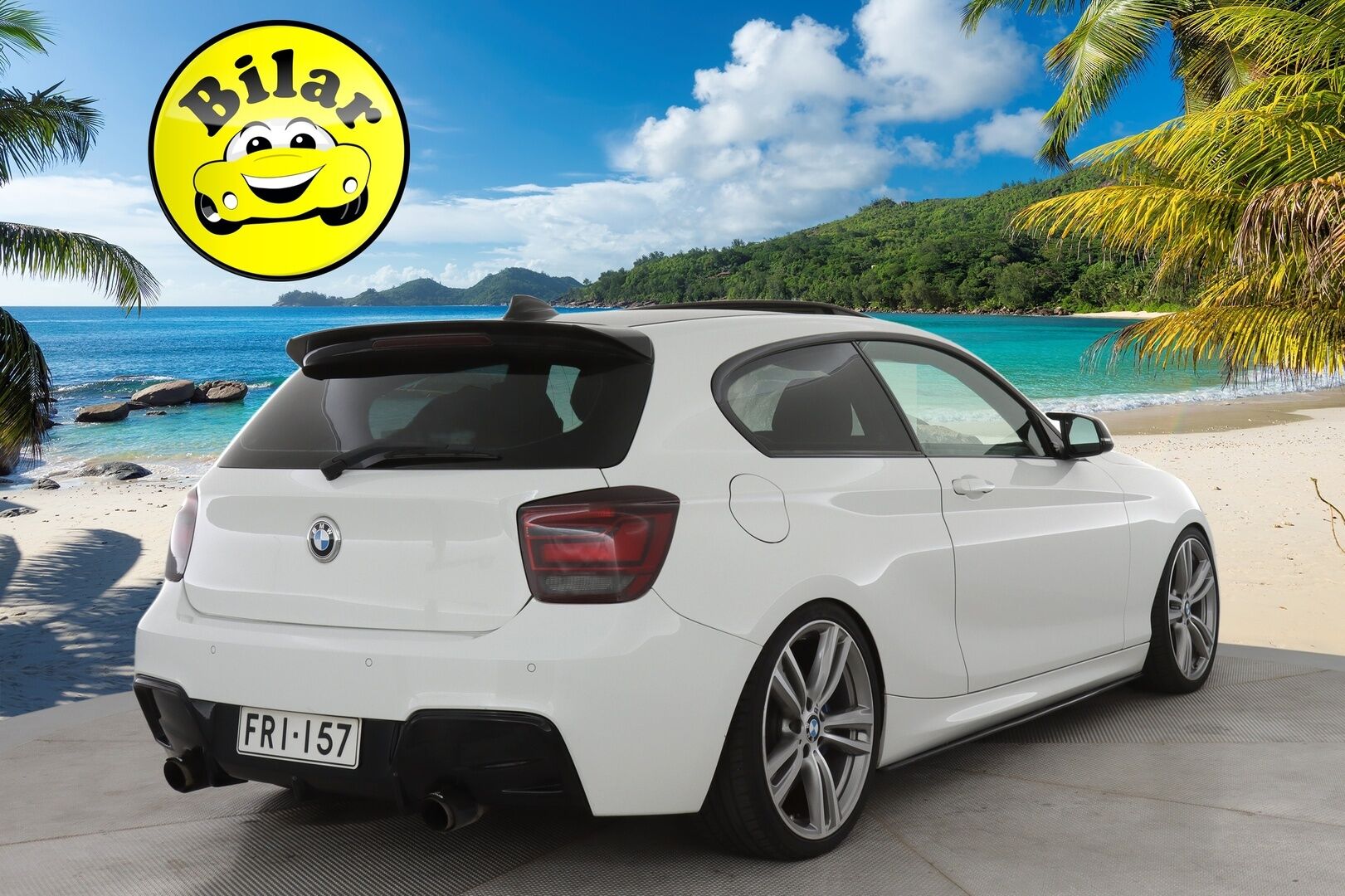 BMW M135I 2014 F21 Hatchback M135i A xDrive - | 110tkm-Moottori! | Kattoluukku | HiFi | Remus - Putkenpäät | Driving Assistant | Prof. navi | Adapt. Xenon | Alcantara-Sporttipenkit | Kaistavahti | Tutkat | 2X Renkaat & Aluvanteet |