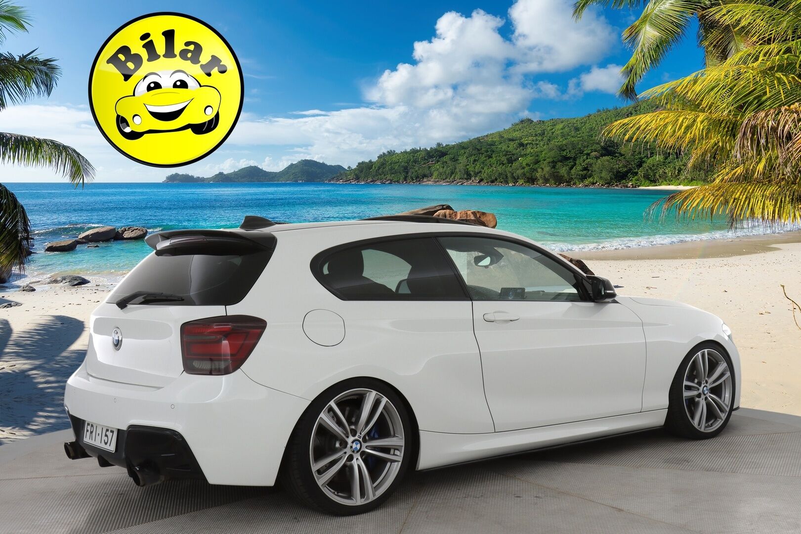 BMW M135I 2014 F21 Hatchback M135i A xDrive - | 110tkm-Moottori! | Kattoluukku | HiFi | Remus - Putkenpäät | Driving Assistant | Prof. navi | Adapt. Xenon | Alcantara-Sporttipenkit | Kaistavahti | Tutkat | 2X Renkaat & Aluvanteet |