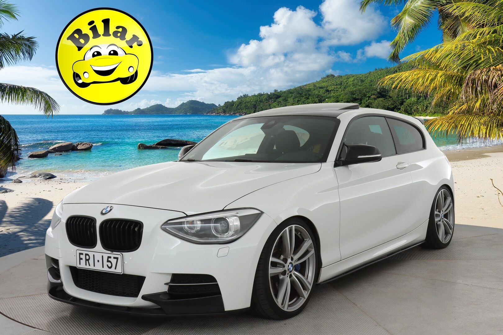 BMW M135I 2014 F21 Hatchback M135i A xDrive - | 110tkm-Moottori! | Kattoluukku | HiFi | Remus - Putkenpäät | Driving Assistant | Prof. navi | Adapt. Xenon | Alcantara-Sporttipenkit | Kaistavahti | Tutkat | 2X Renkaat & Aluvanteet |