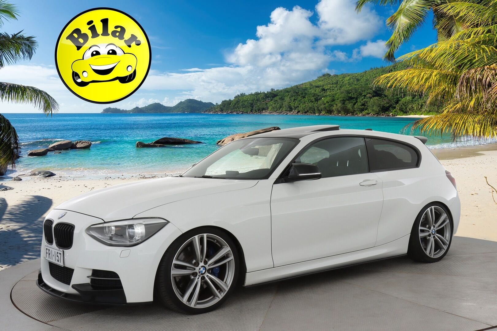 BMW M135I 2014 F21 Hatchback M135i A xDrive - | 110tkm-Moottori! | Kattoluukku | HiFi | Remus - Putkenpäät | Driving Assistant | Prof. navi | Adapt. Xenon | Alcantara-Sporttipenkit | Kaistavahti | Tutkat | 2X Renkaat & Aluvanteet |