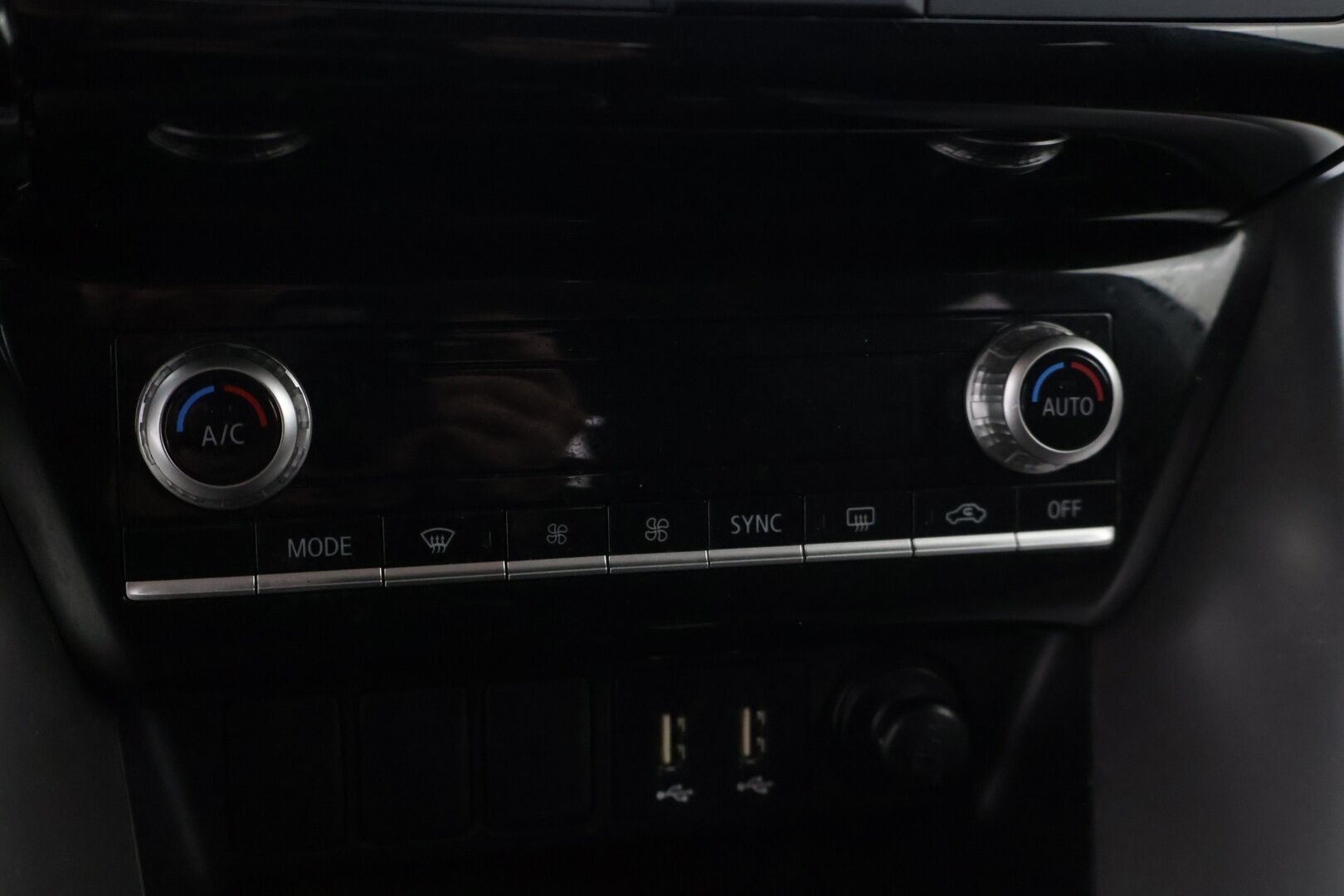 Mitsubishi Eclipse 2021 Mitsubishi Eclipse Cross Farmari * P-kamera / KeylessGo / LED / Apple&Android Carplay * - *Kahdet siisti vanteet / Juuri huollettu *