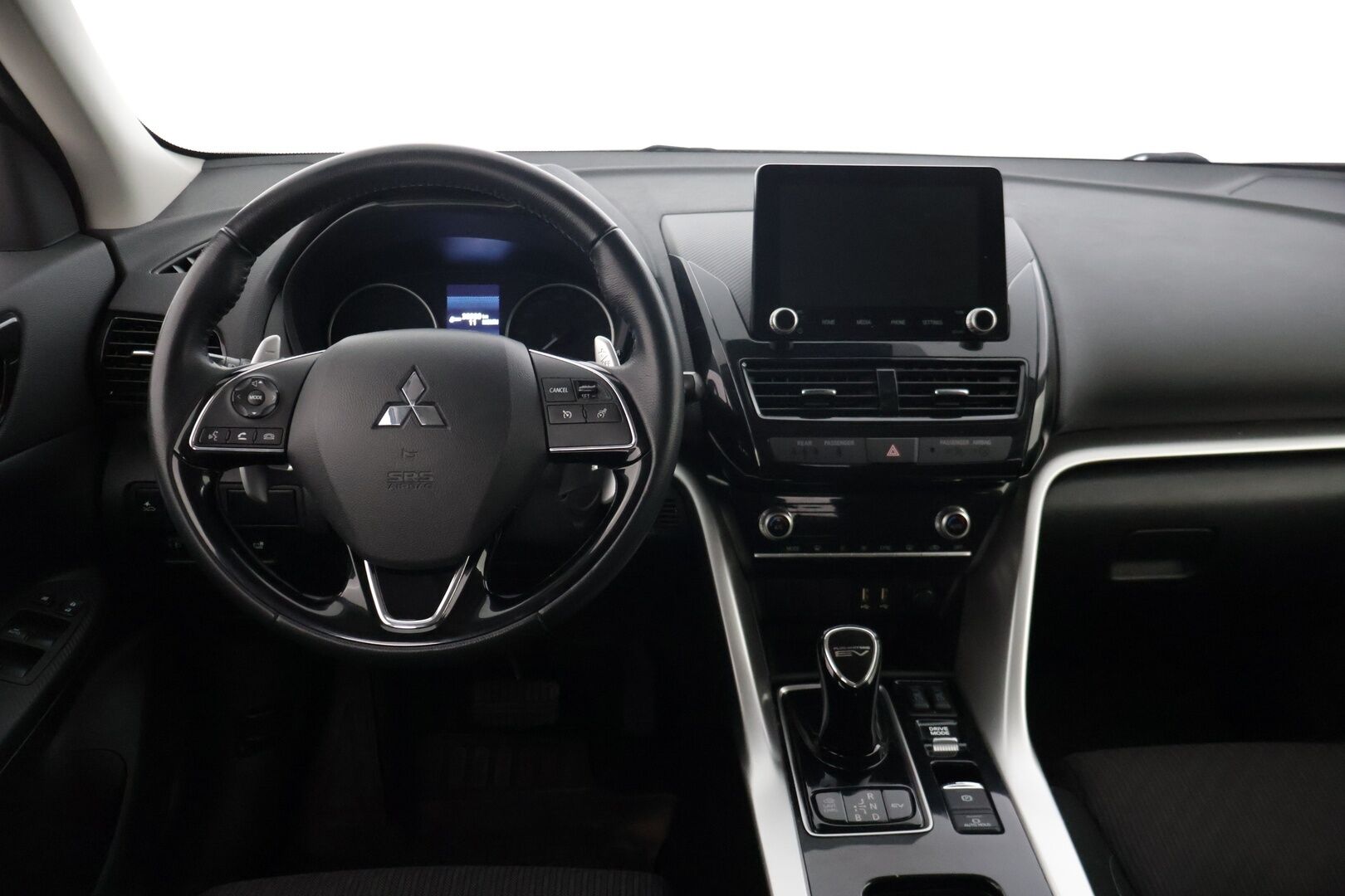 Mitsubishi Eclipse Cross 2021 2.4 PHEV Inform 4WD * P-kamera / KeylessGo / LED / Apple&Android Carplay * - *Kahdet siisti vanteet / Juuri huollettu *