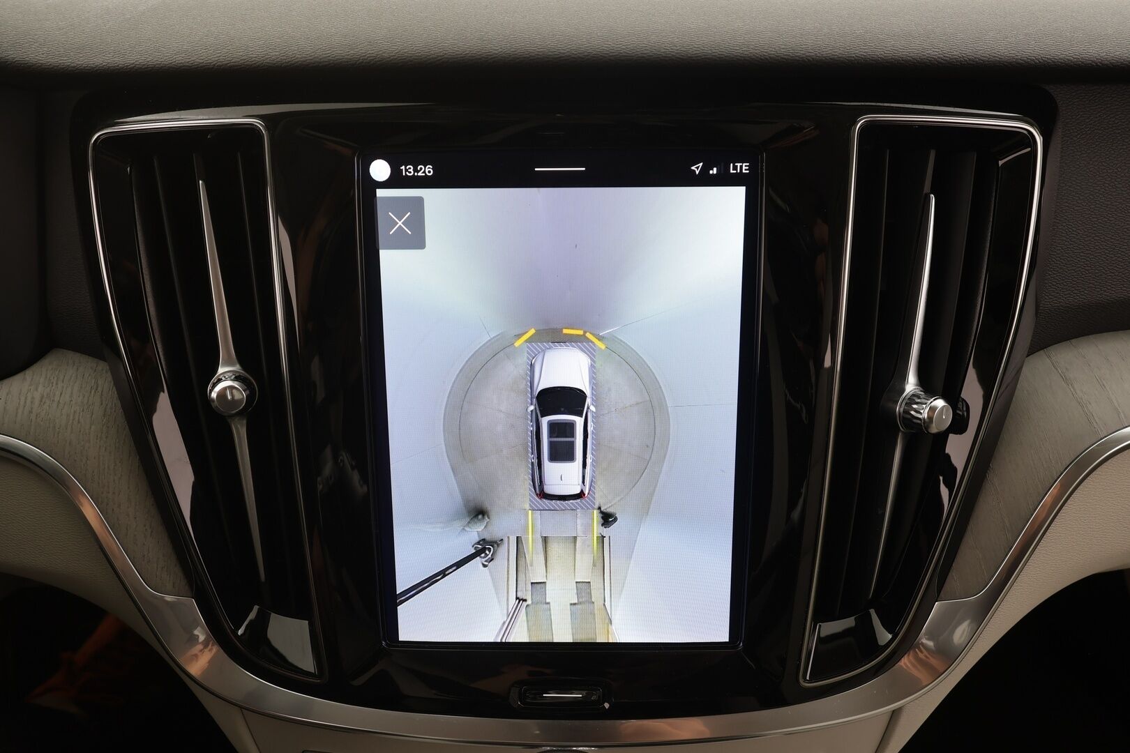 Volvo V60 2023 T6 AWD Long Range Plus Dark aut - | ACC | Muistinahat | 360° | Pilot assist | High performance audio | LED | Lämm. tuulilasi | 1-om suomiauto | ALV | 