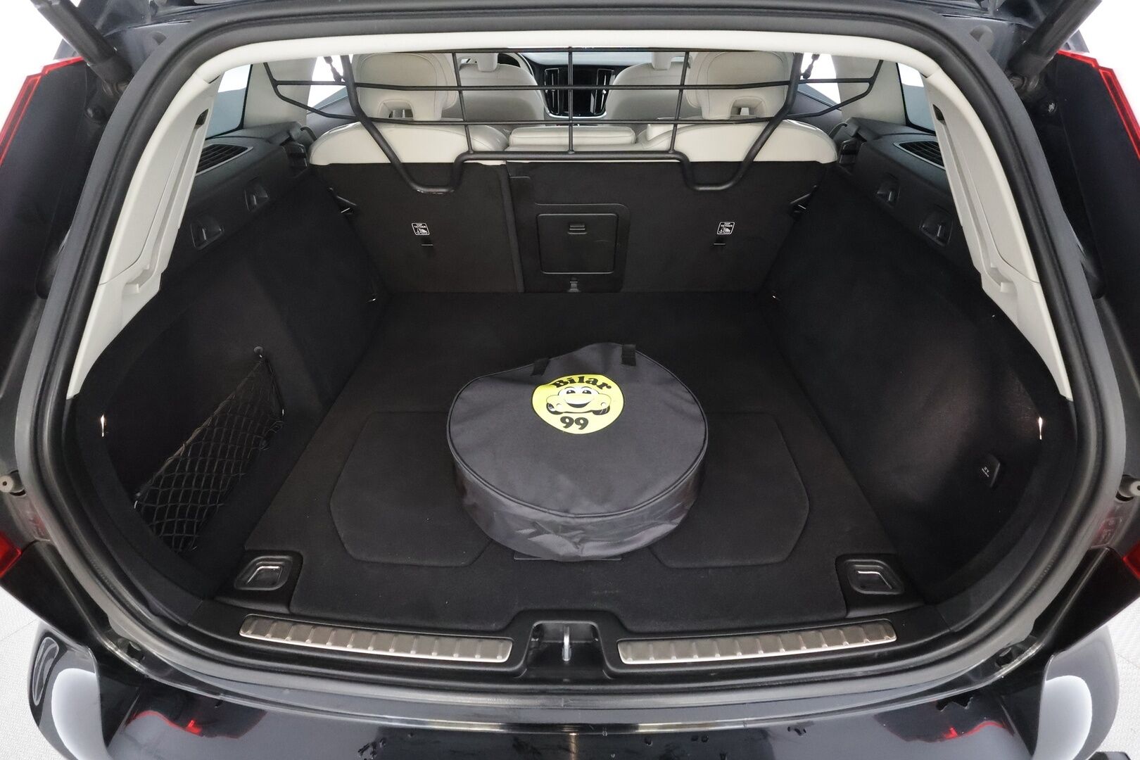Volvo V60 2023 T6 AWD Long Range Plus Dark aut - | ACC | Muistinahat | 360° | Pilot assist | High performance audio | LED | Lämm. tuulilasi | 1-om suomiauto | ALV | 