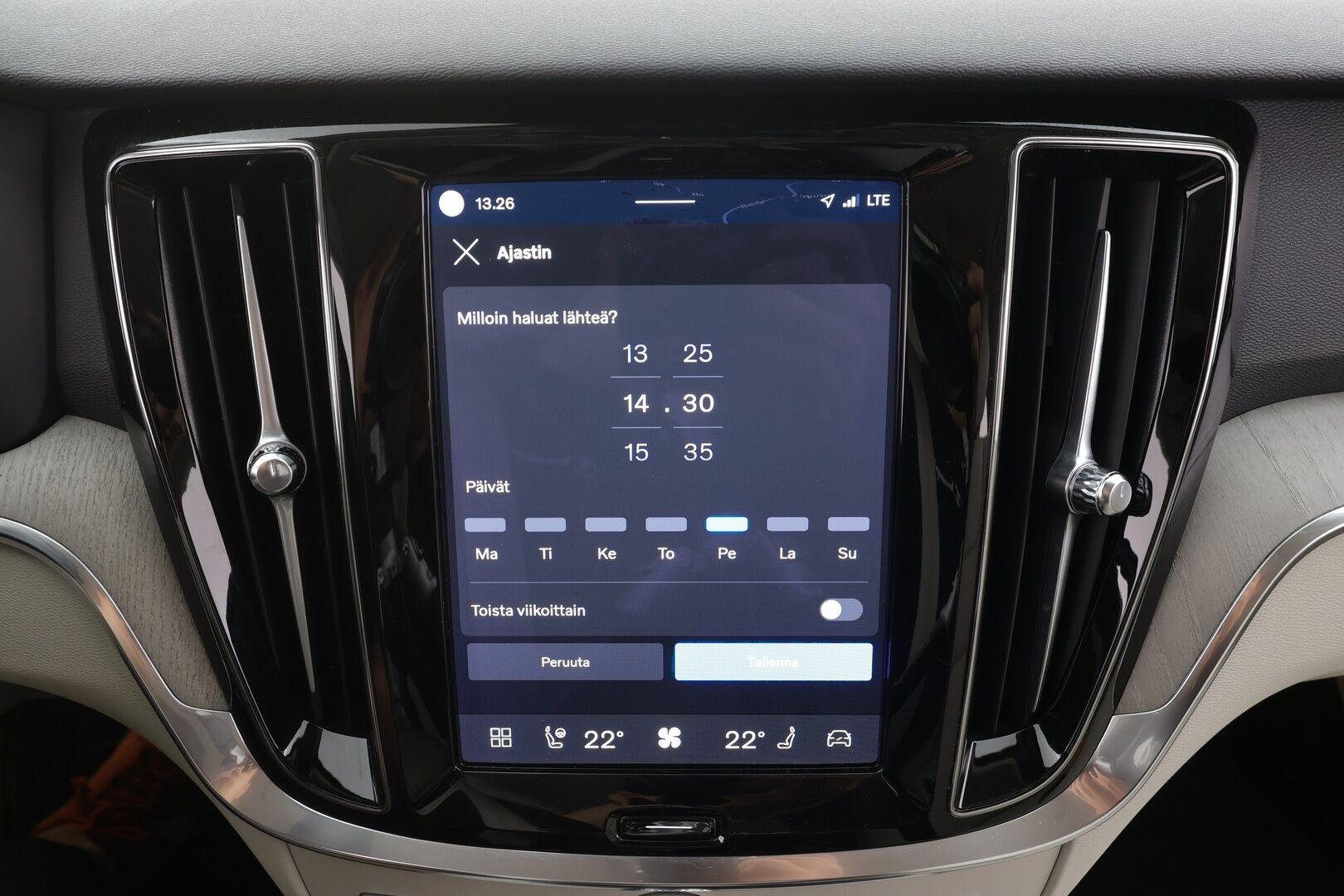 Volvo V60 2023 T6 AWD Long Range Plus Dark aut - | ACC | Muistinahat | 360° | Pilot assist | High performance audio | LED | Lämm. tuulilasi | 1-om suomiauto | ALV | 