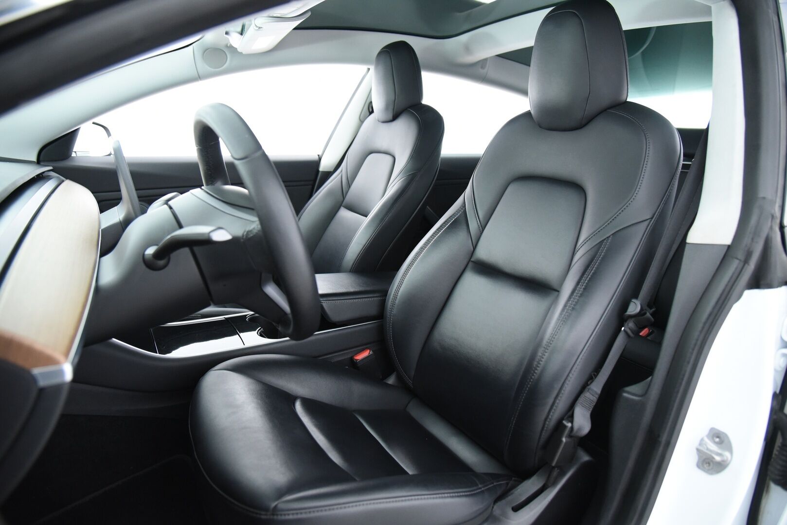 TESLA MODEL 3 2020 Long-Range Dual Motor AWD / Premium audio / Autopilot / 2x Aero vanteet