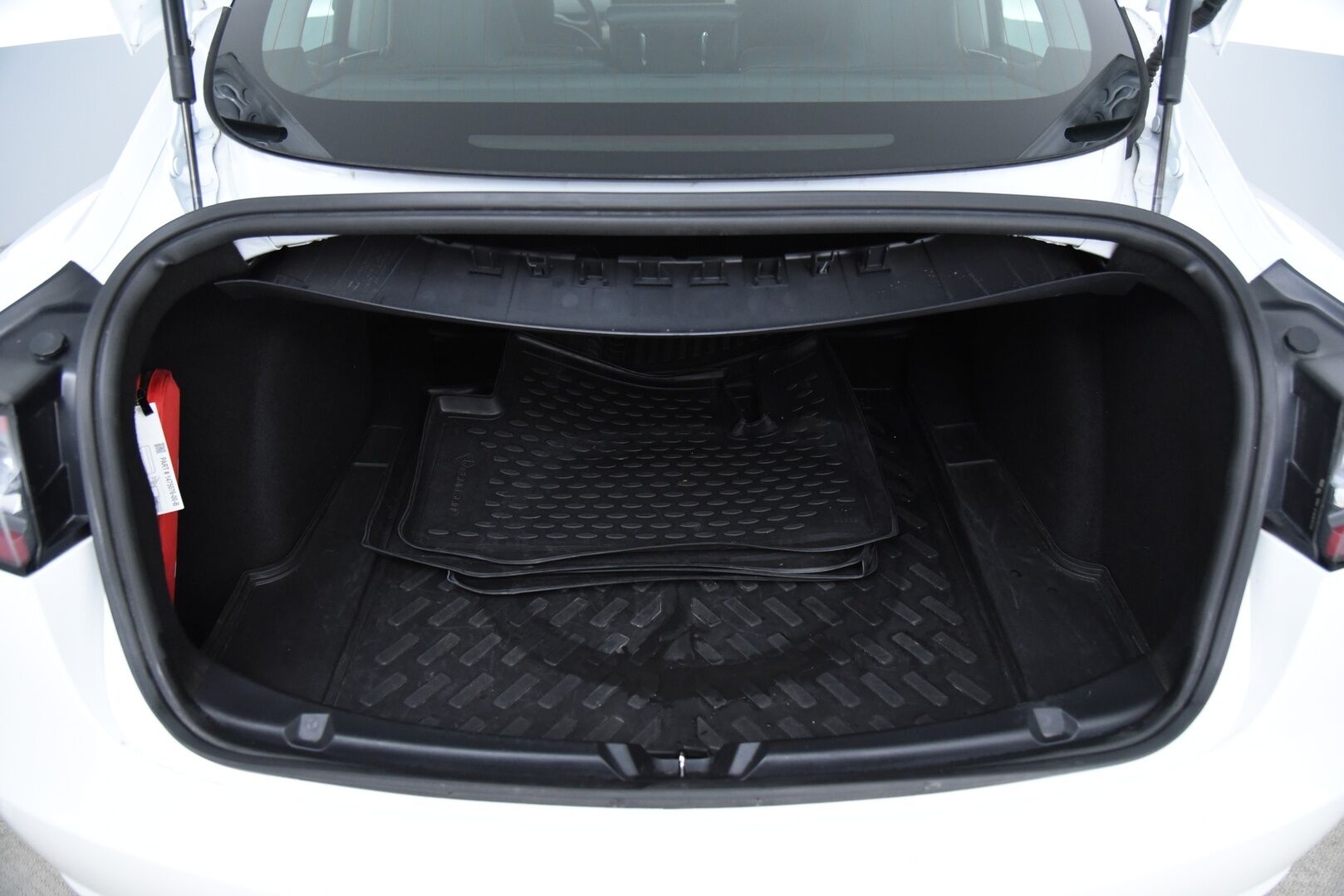 TESLA MODEL 3 2020 Long-Range Dual Motor AWD / Premium audio / Autopilot / 2x Aero vanteet