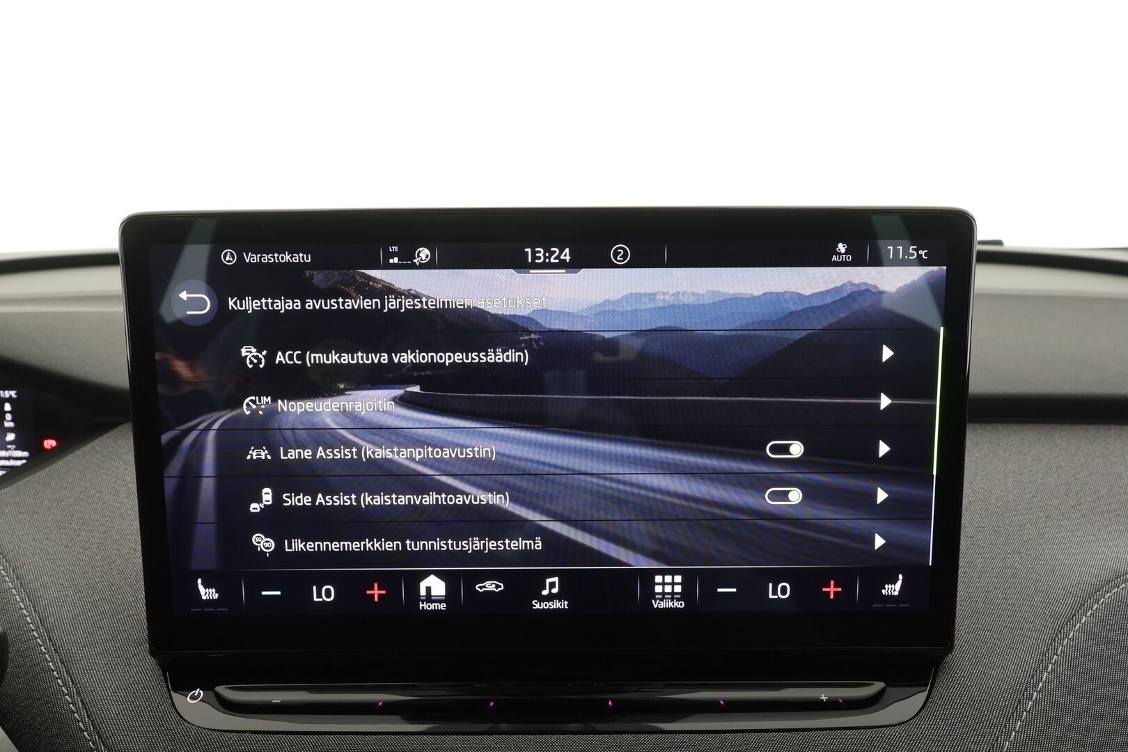 Skoda Enyaq 2023 80x 4x4 iV * ACC / ILP / Matrix LED / P.Kamera / Puolinahat / Ratinlämmitin / Navi / Keyless / Sähköluukku * - 1.Om Suomi-auto / Kahdet renkaat aluvanteilla / Merkkihuollettu - HULLUT AVAJAISHULINAT KORKOTARJOUS 3,29 %