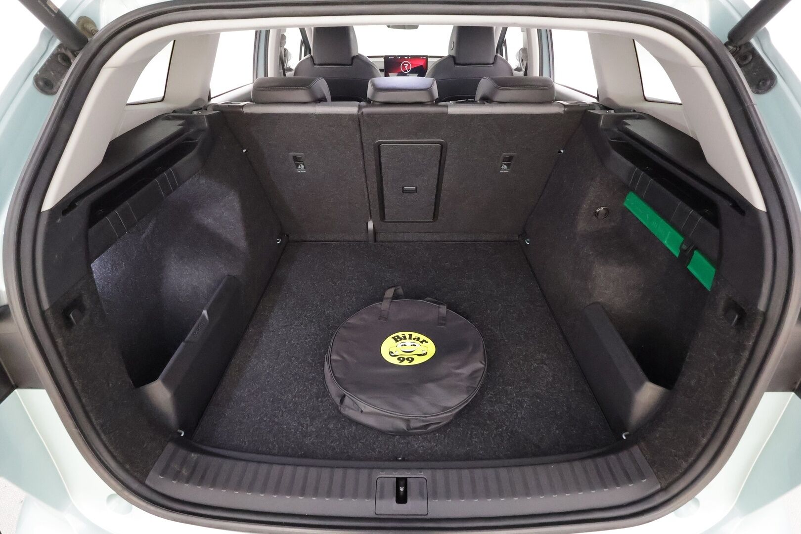 Skoda Enyaq 2023 80x 4x4 iV * ACC / ILP / Matrix LED / P.Kamera / Puolinahat / Ratinlämmitin / Navi / Keyless / Sähköluukku * - 1.Om Suomi-auto / Kahdet renkaat aluvanteilla / Merkkihuollettu - HULLUT AVAJAISHULINAT KORKOTARJOUS 3,29 %